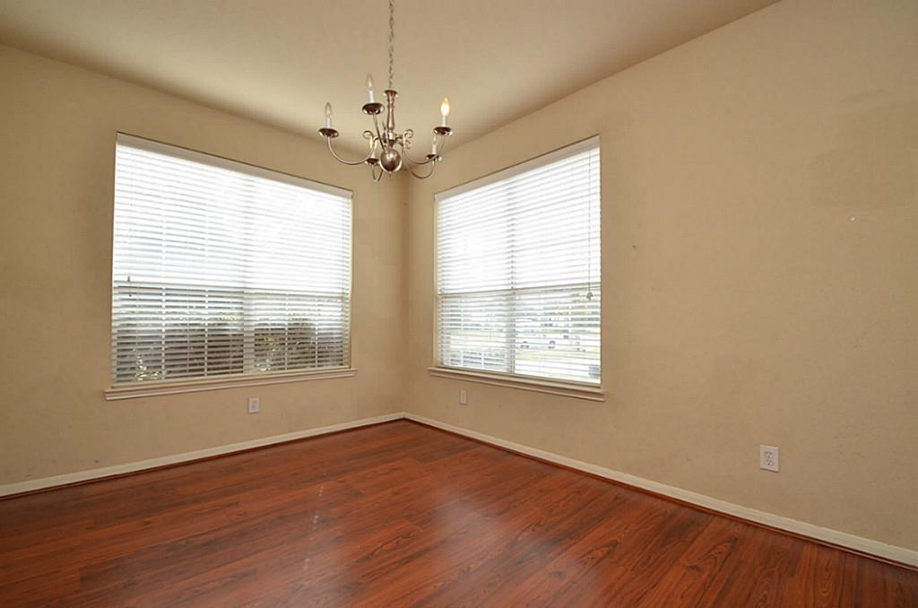 Formal Dining