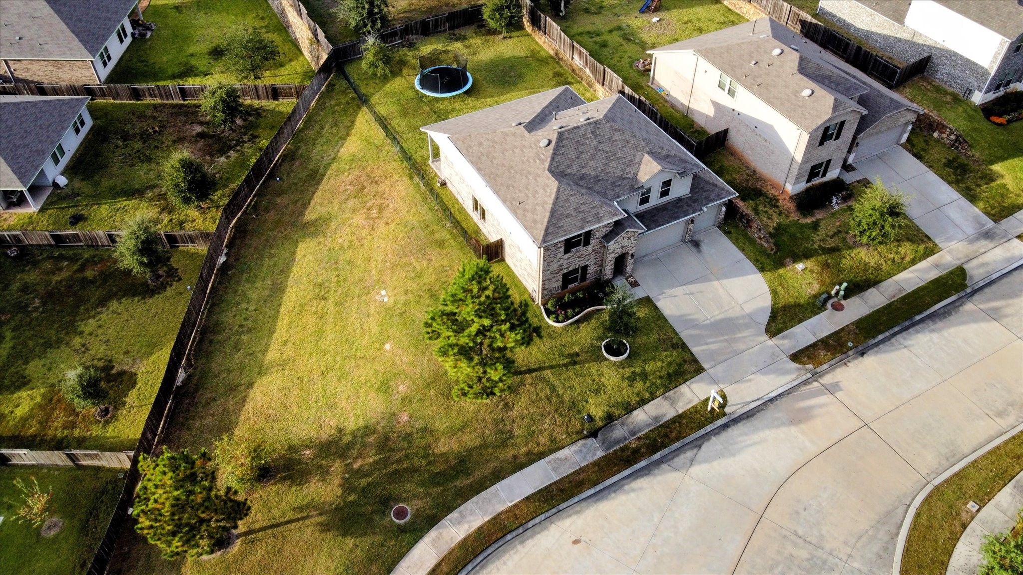 6042 Dulcina Court, Conroe, TX 77304