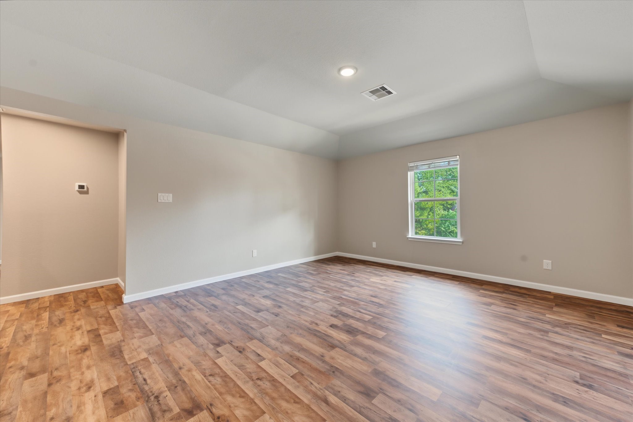 6042 Dulcina Court, Conroe, TX 77304