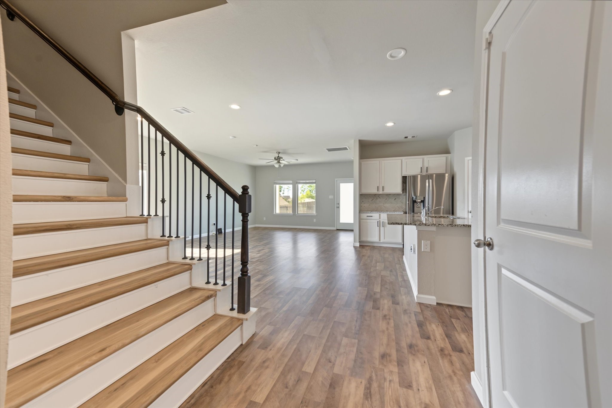 6042 Dulcina Court, Conroe, TX 77304