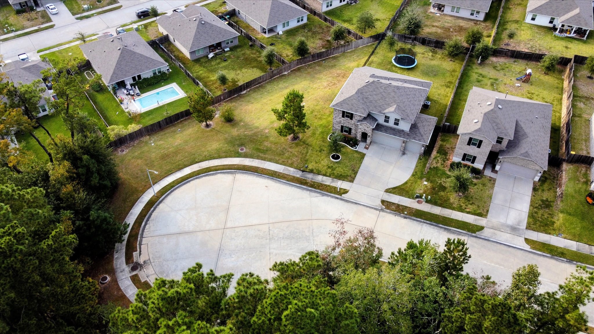 6042 Dulcina Court, Conroe, TX 77304
