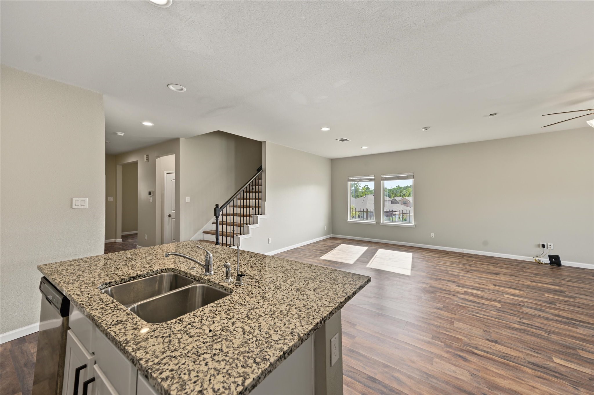 6042 Dulcina Court, Conroe, TX 77304