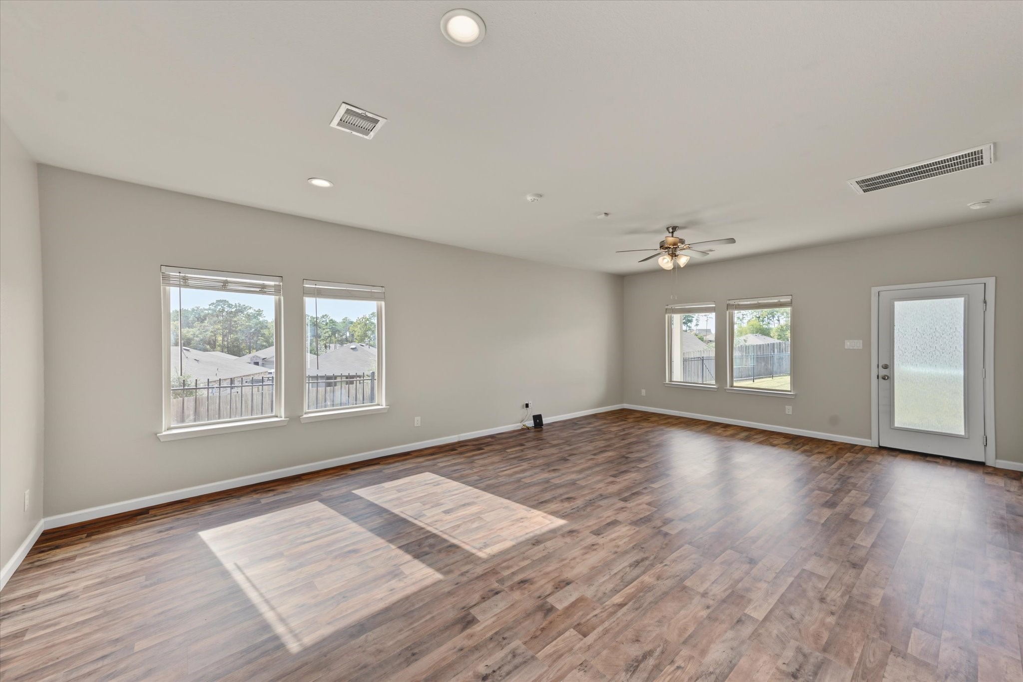 6042 Dulcina Court, Conroe, TX 77304