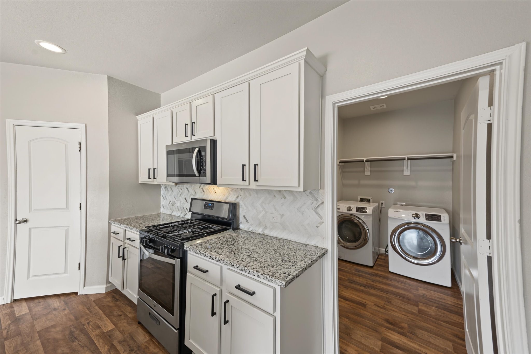 6042 Dulcina Court, Conroe, TX 77304
