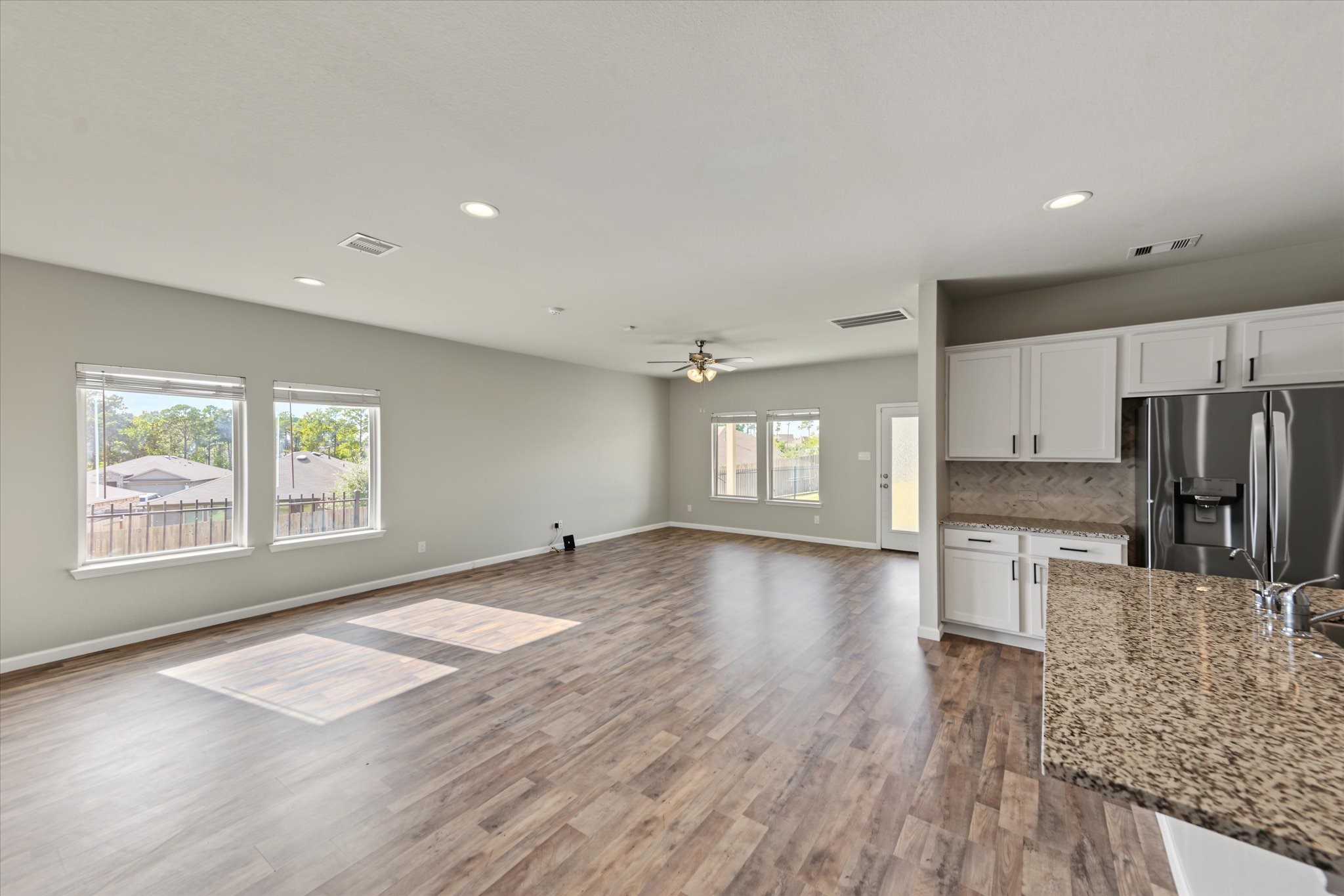 6042 Dulcina Court, Conroe, TX 77304