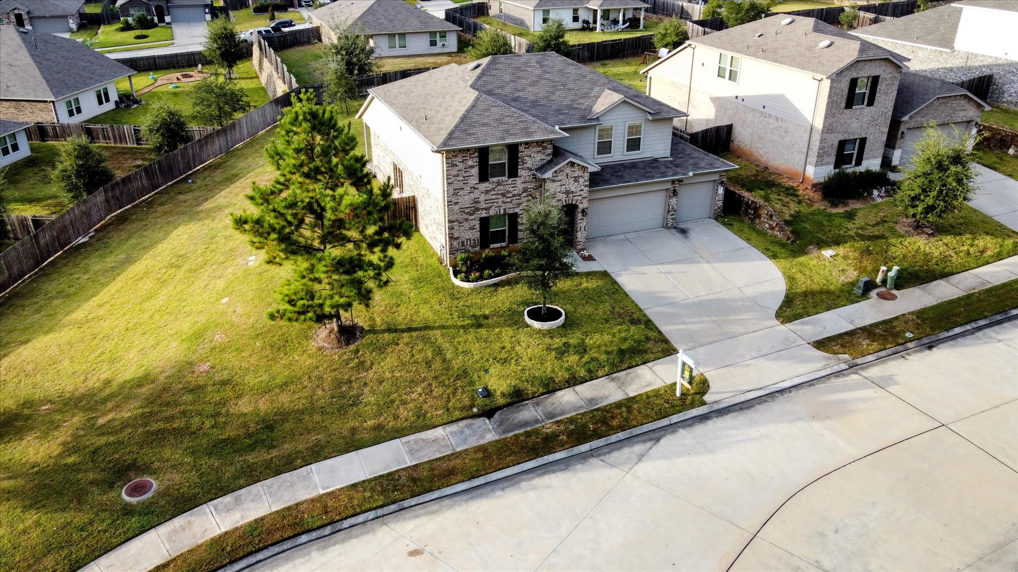 6042 Dulcina Court, Conroe, TX 77304
