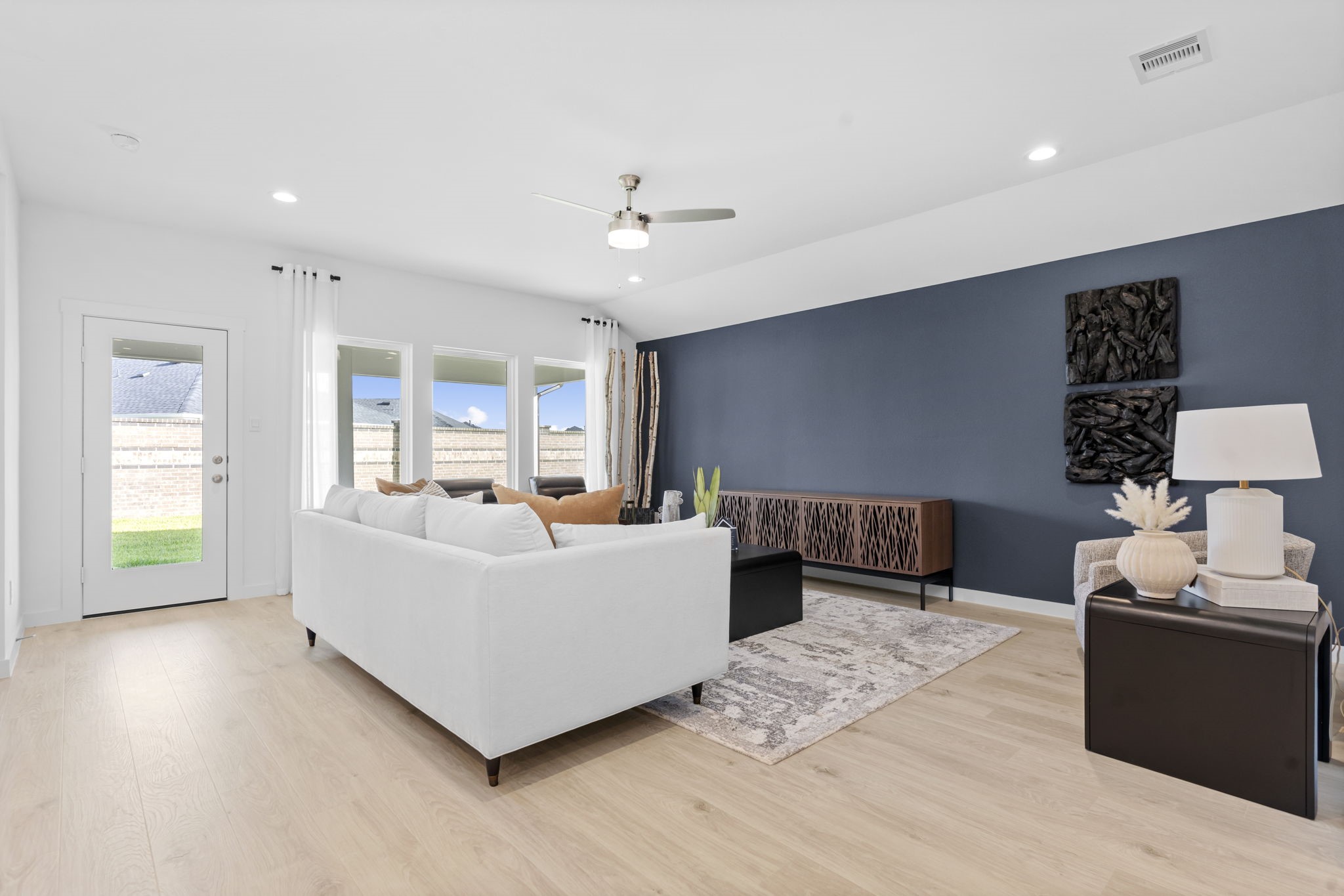 *Images and 3D tour are for illustration only and options may vary from home as built.