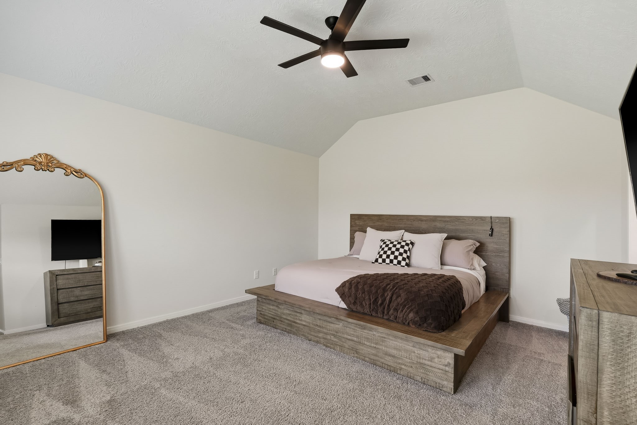 Primary Suite.