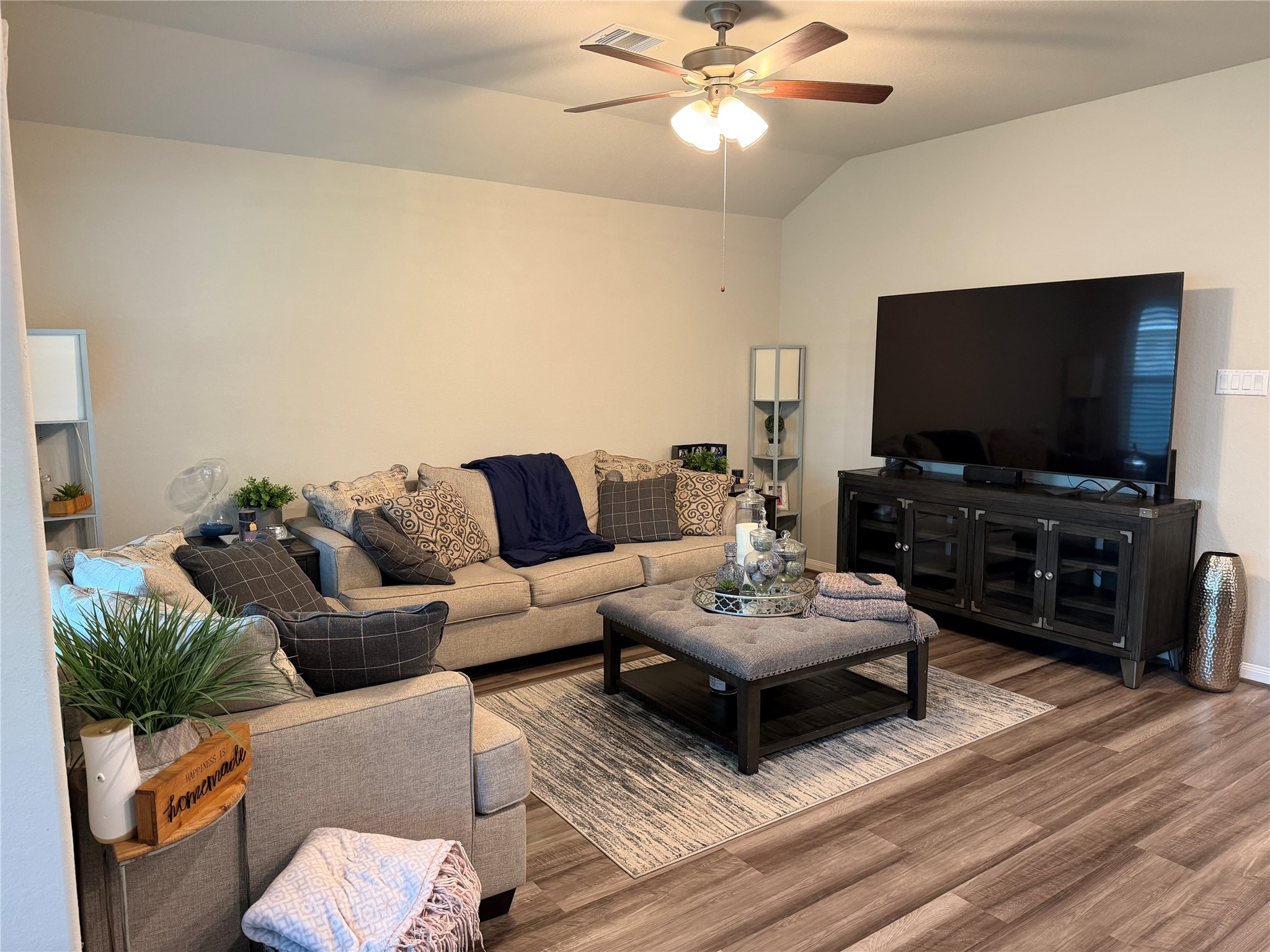 902 Barstow Drive, Rosharon, TX 77583