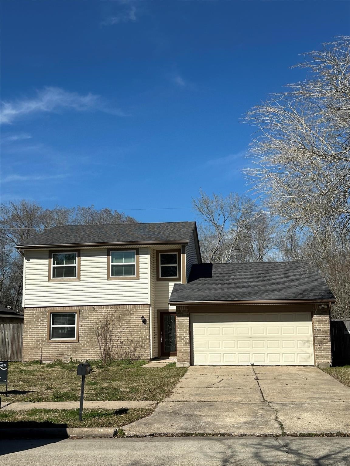 2318 Aprilmont Drive, Sugar Land, TX 77498 2318 Aprilmont Drive, Sugar Land, TX 77498