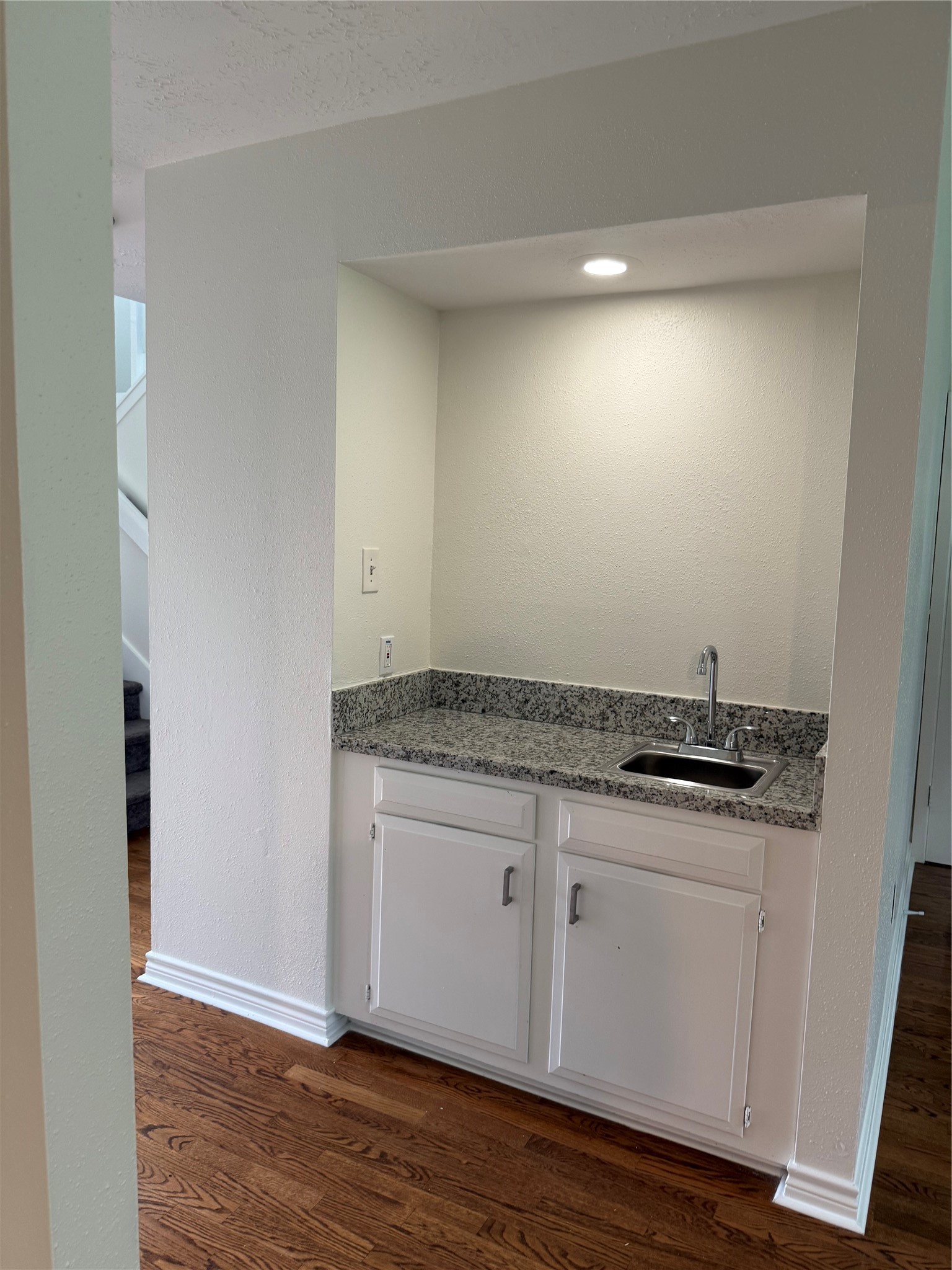 2318 Aprilmont Drive, Sugar Land, TX 77498
