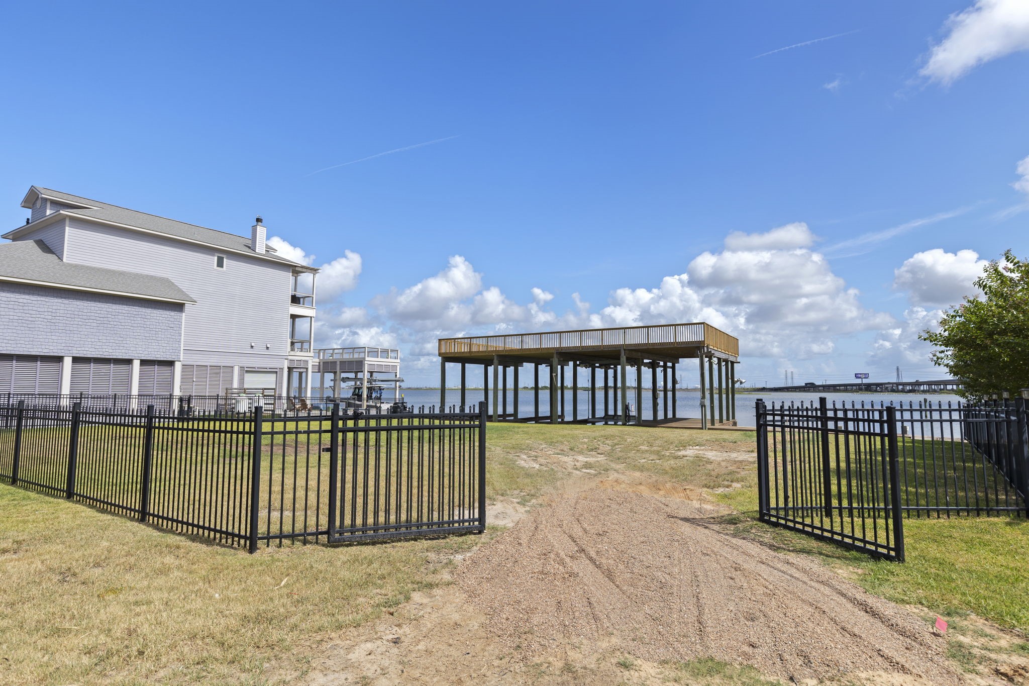 414 Jeanie Lynne Circle, Tiki Island, TX 77554 414 Jeanie Lynne Circle, Tiki Island, TX 77554