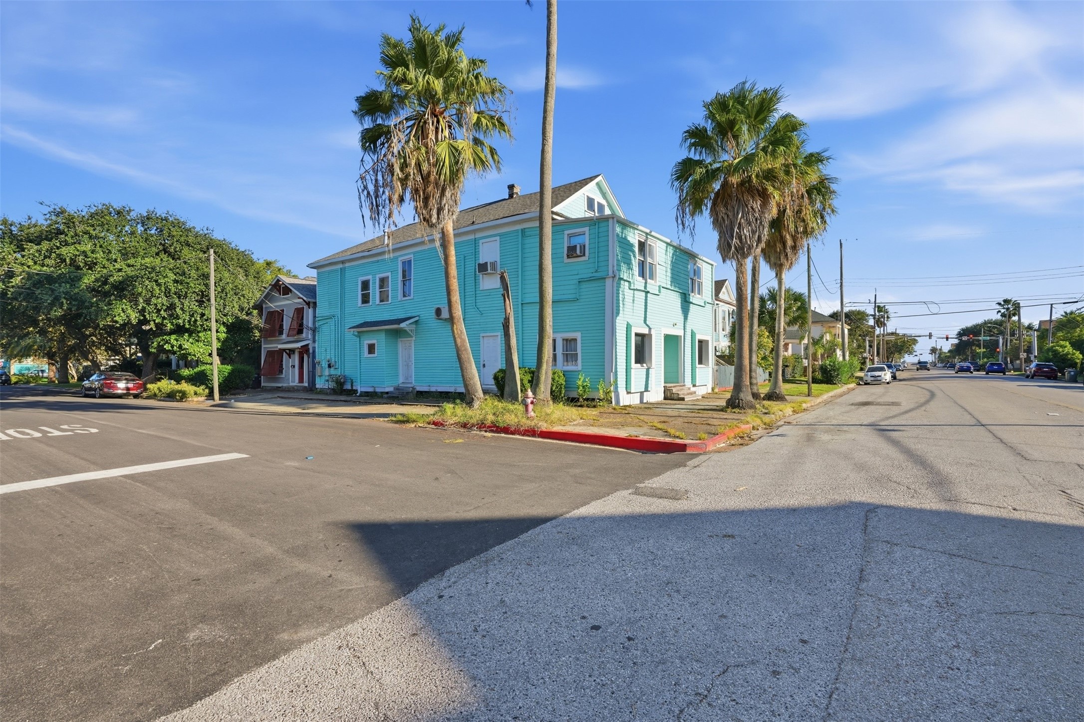 2025 Ave N 1/2, Galveston, TX 77550