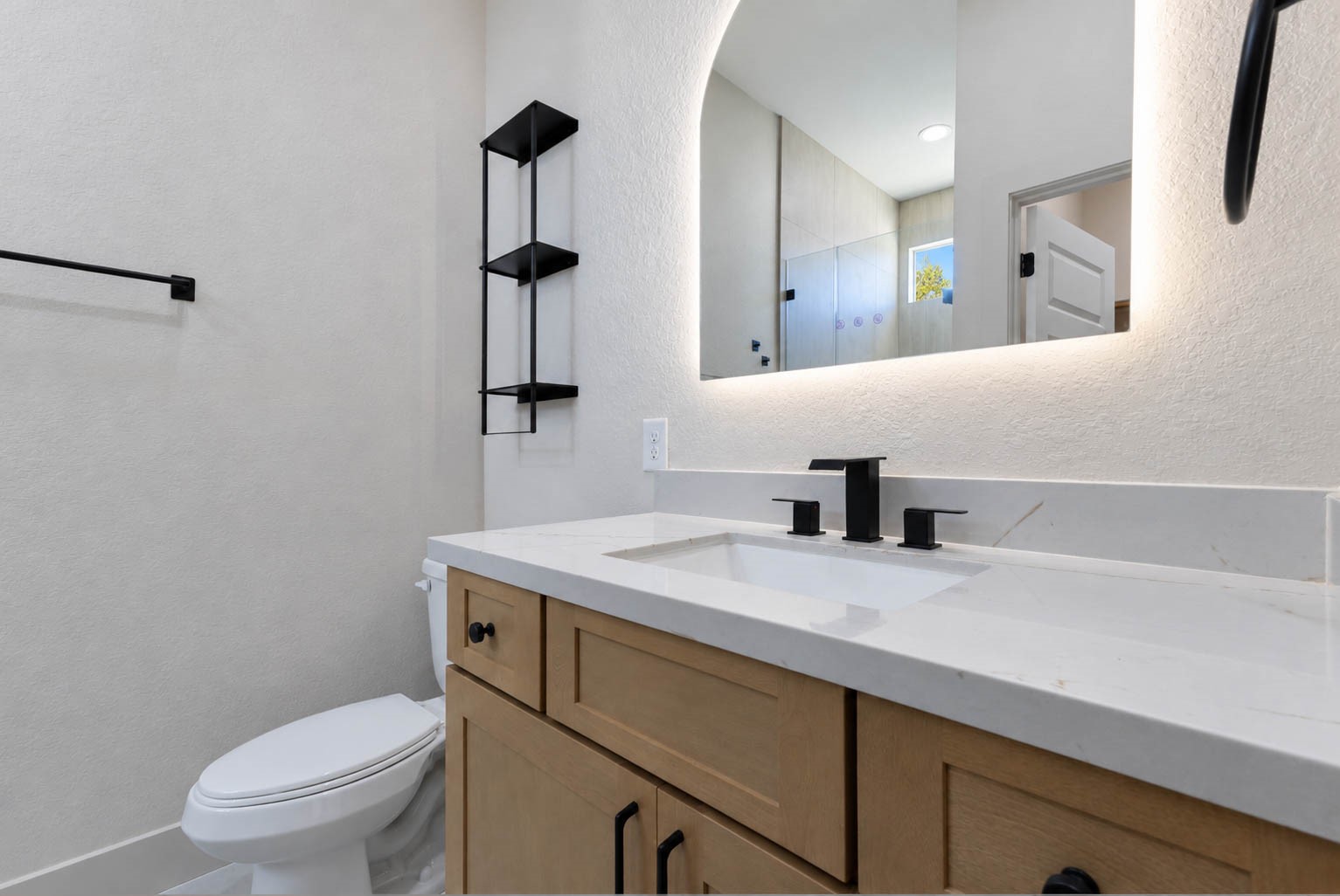 9721 Turnbow A and B Street, Houston, TX 77029