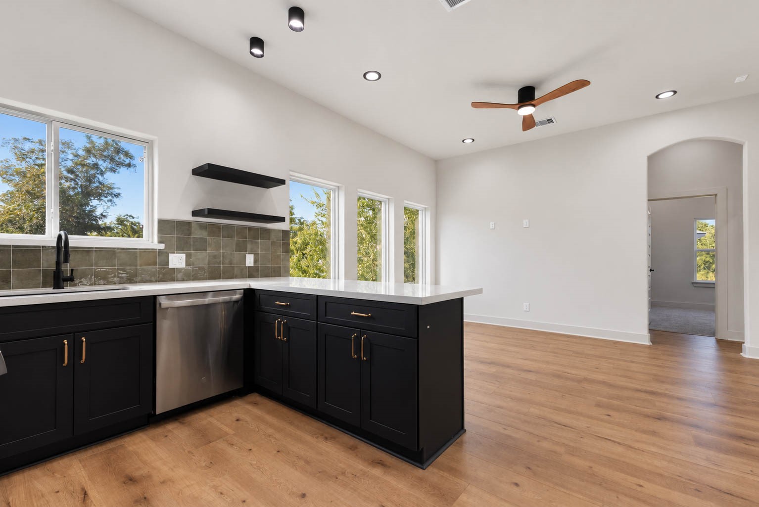 9721 Turnbow A and B Street, Houston, TX 77029