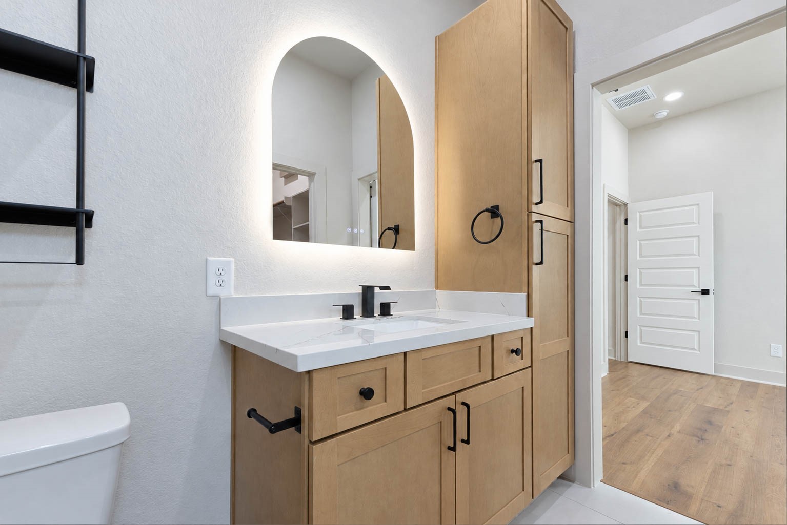 9721 Turnbow A and B Street, Houston, TX 77029