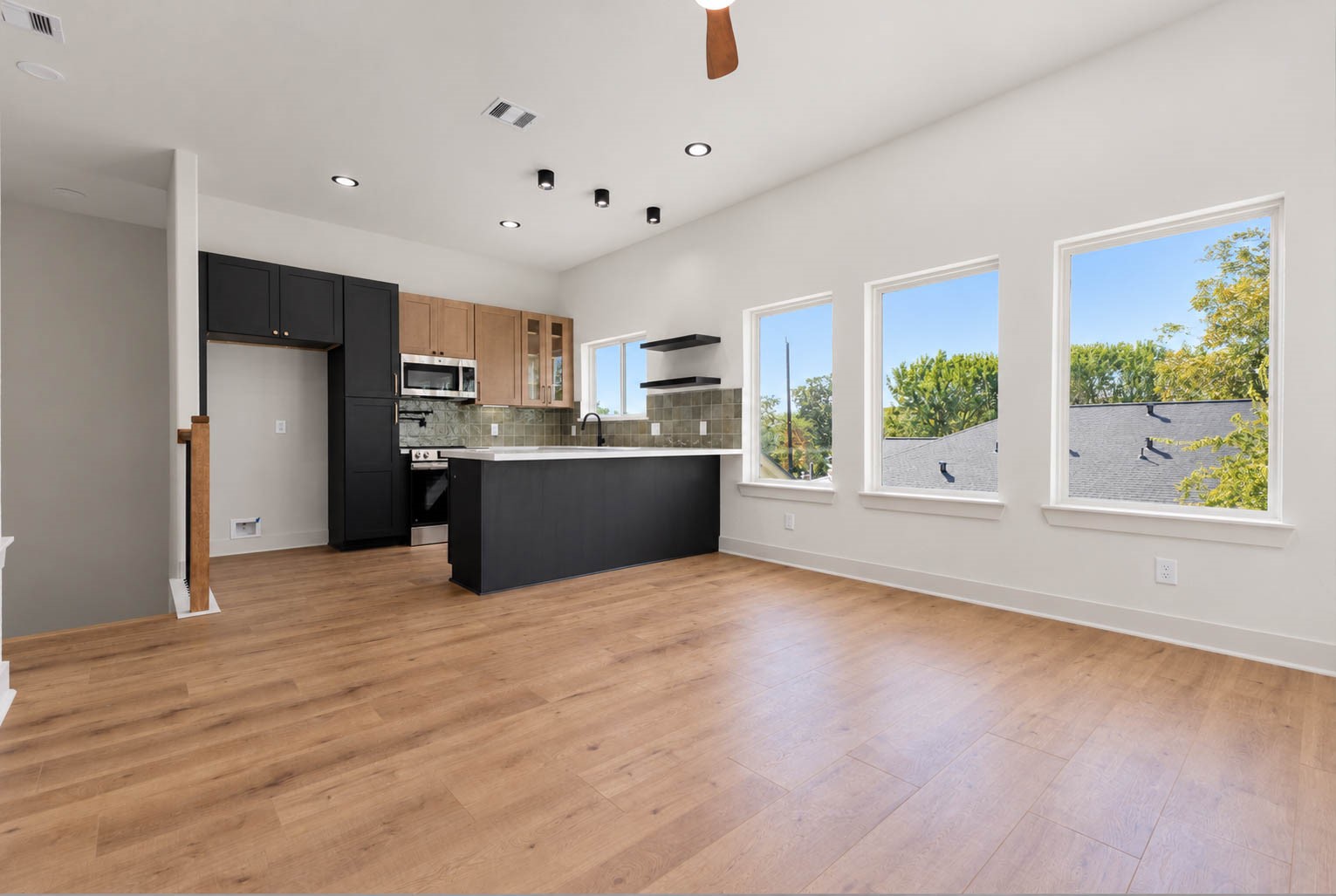 9721 Turnbow A and B Street, Houston, TX 77029