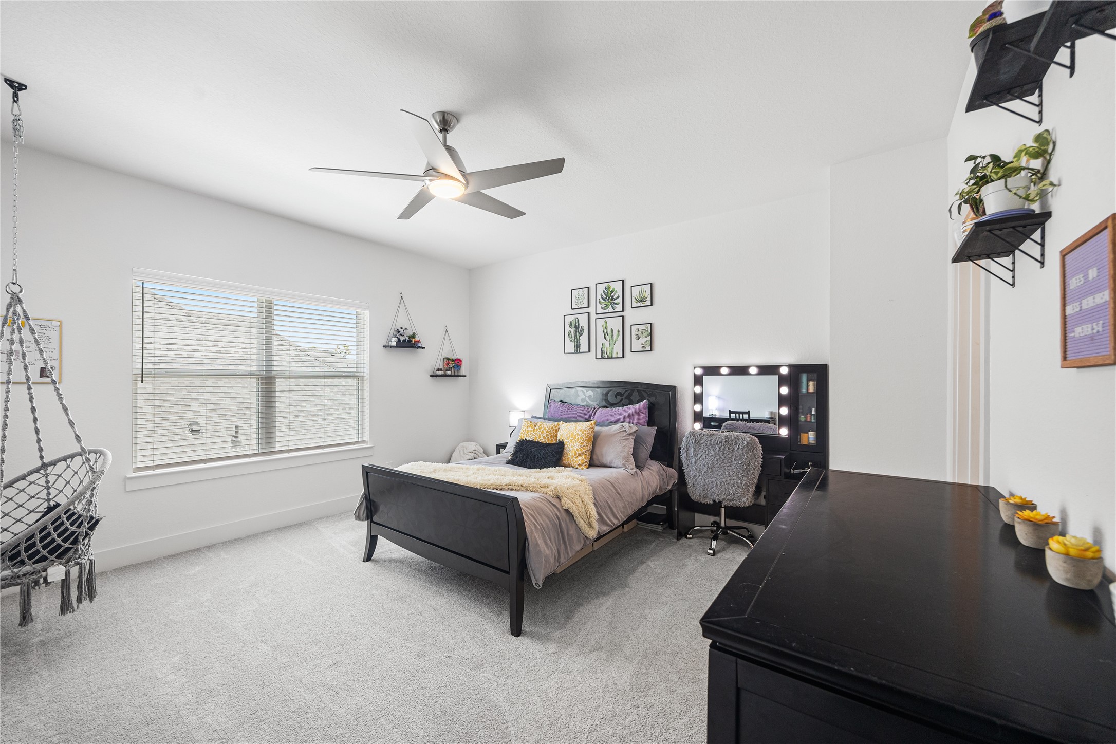 5th bedroom.