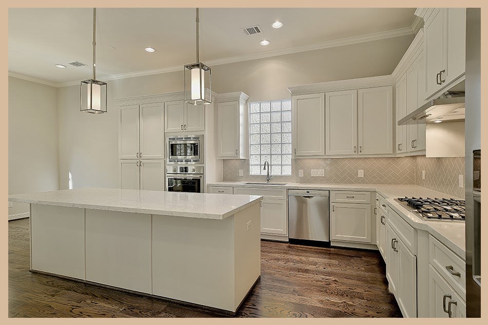 215 Willow Street, Shenandoah, TX 77384