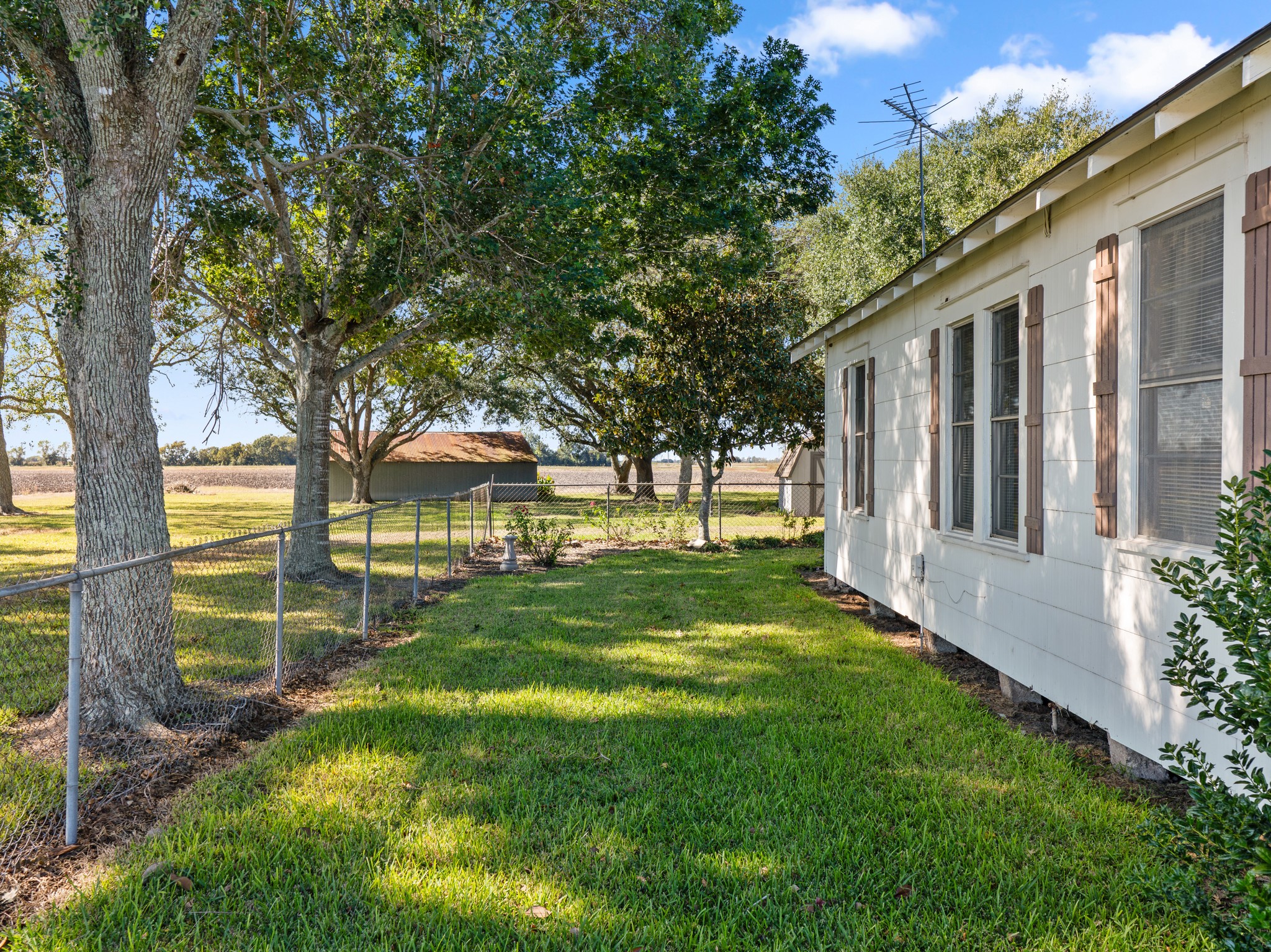 14309 Vrlla Road, Guy, TX 77444