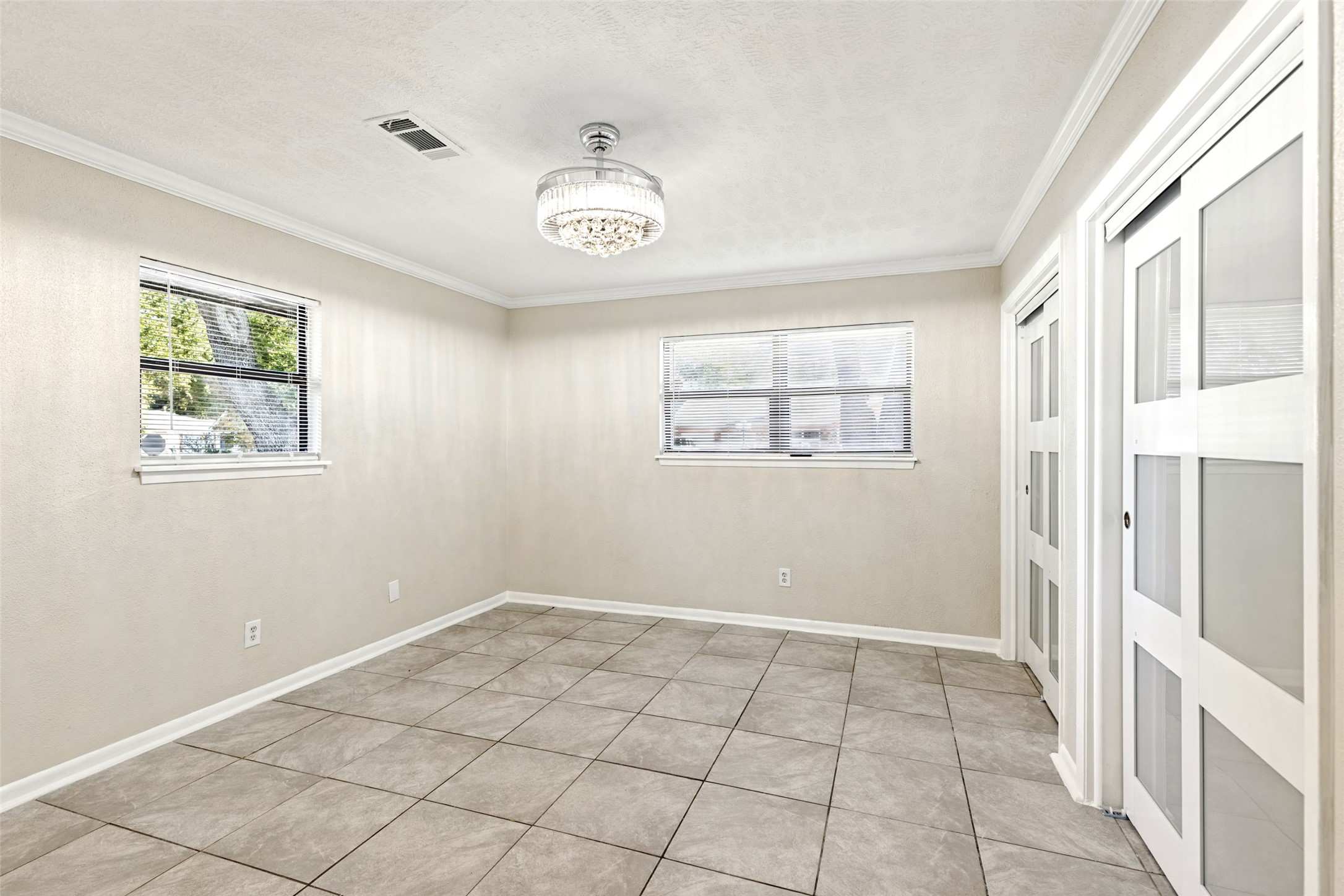 1802 Hartt Street, Baytown, TX 77520