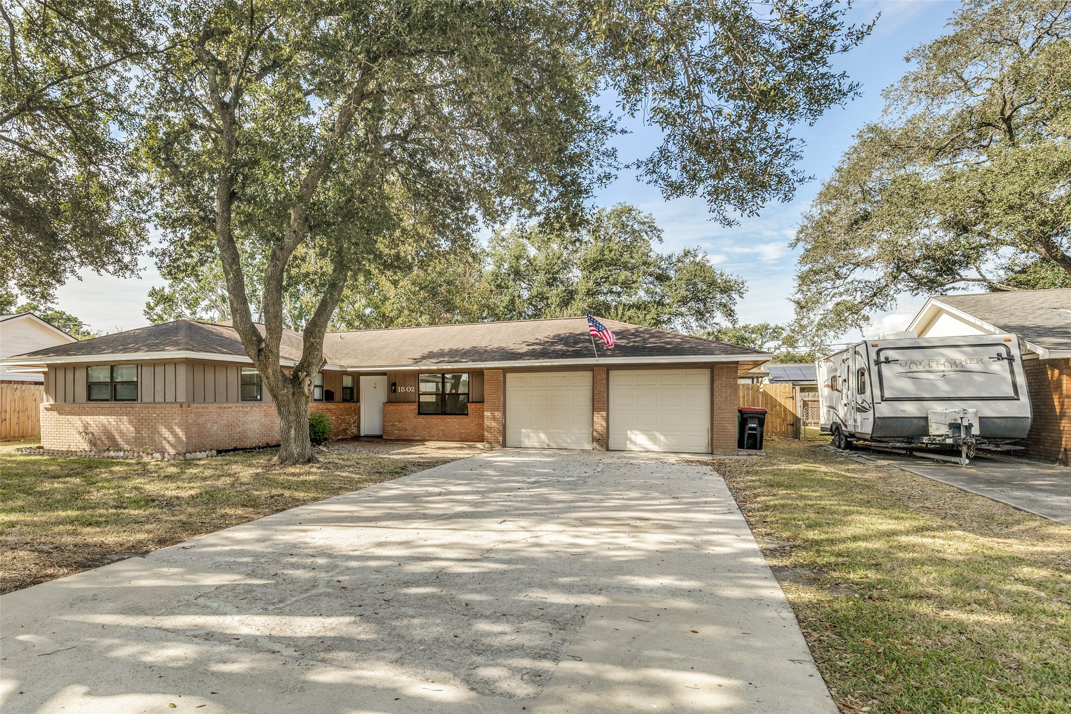 1802 Hartt Street, Baytown, TX 77520