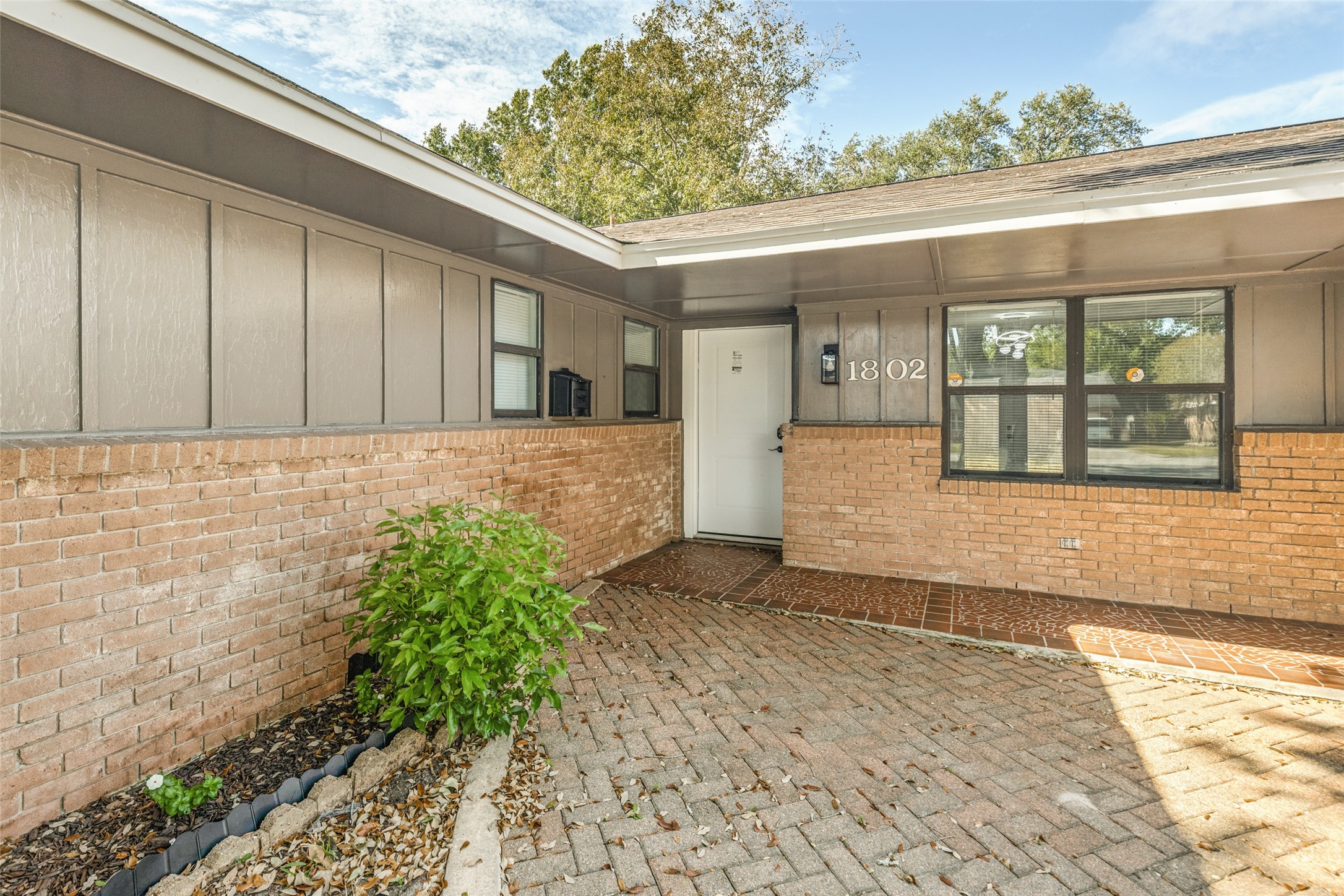 1802 Hartt Street, Baytown, TX 77520
