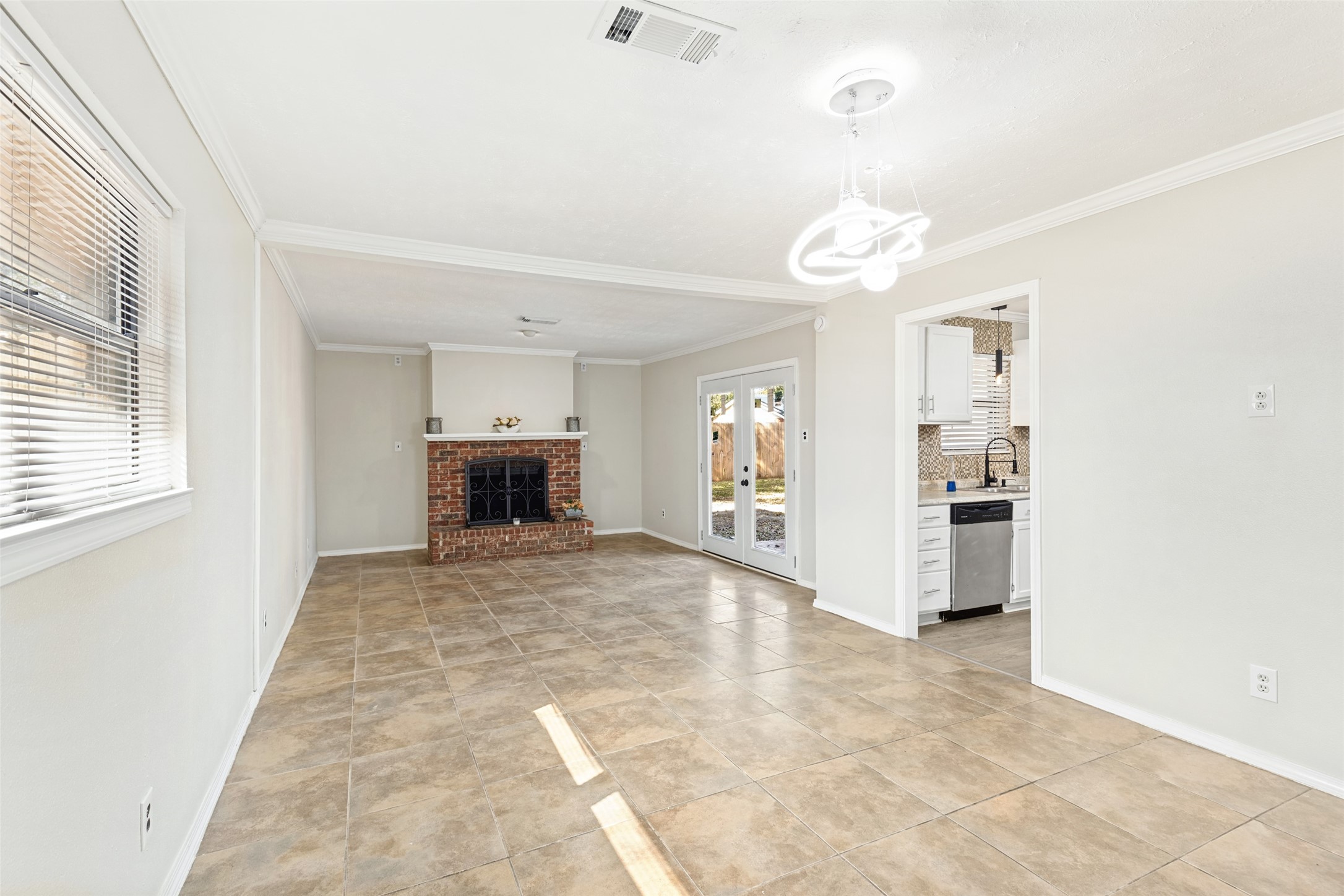 1802 Hartt Street, Baytown, TX 77520