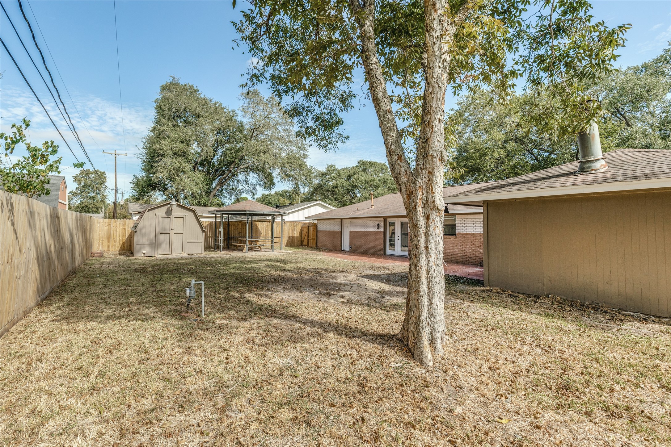 1802 Hartt Street, Baytown, TX 77520