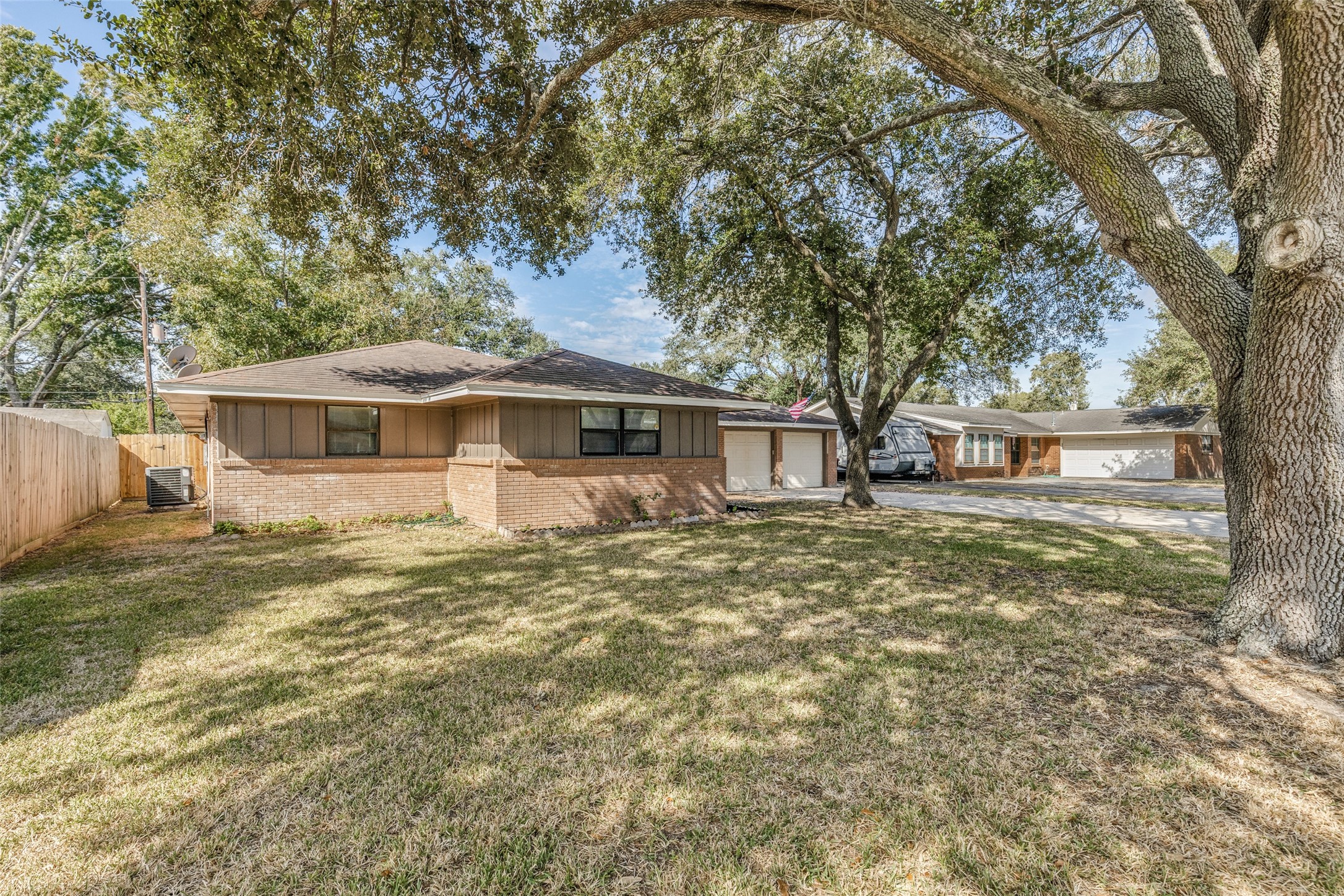 1802 Hartt Street, Baytown, TX 77520