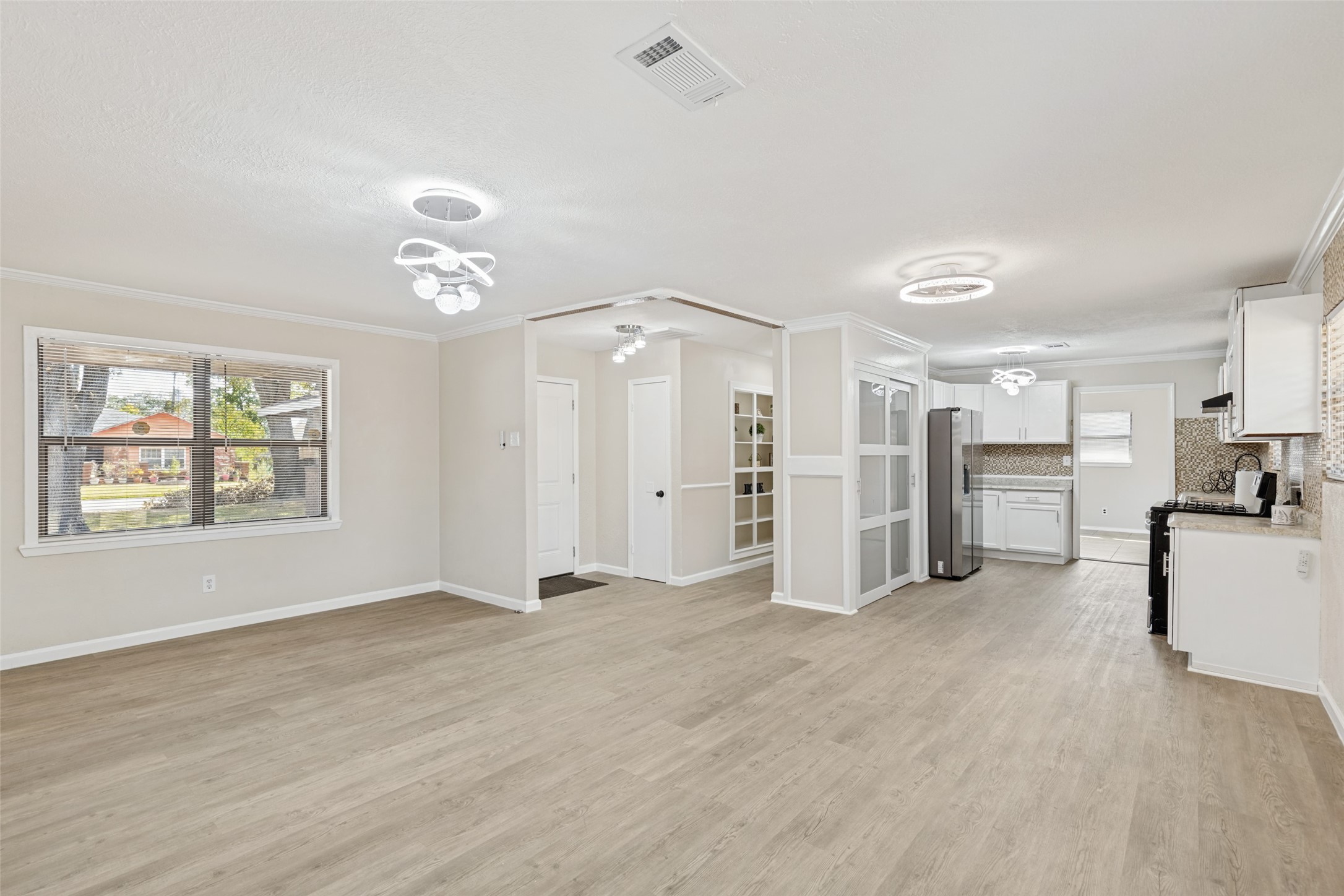 1802 Hartt Street, Baytown, TX 77520