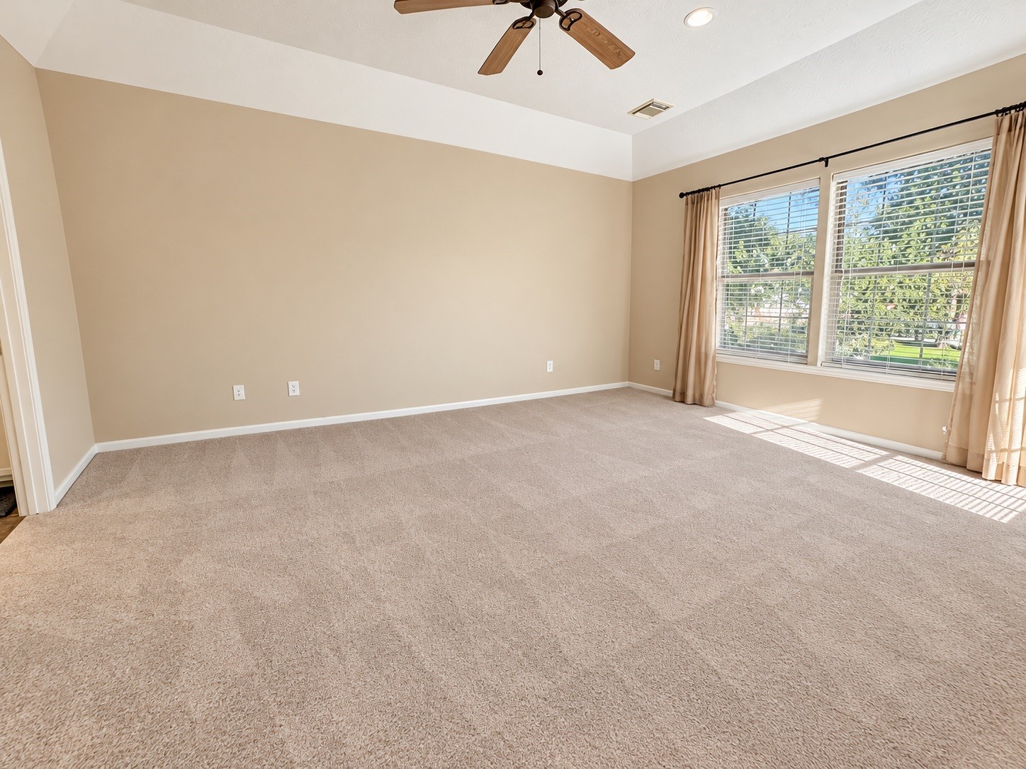 16148 Broadwater Drive, Crosby, TX 77532