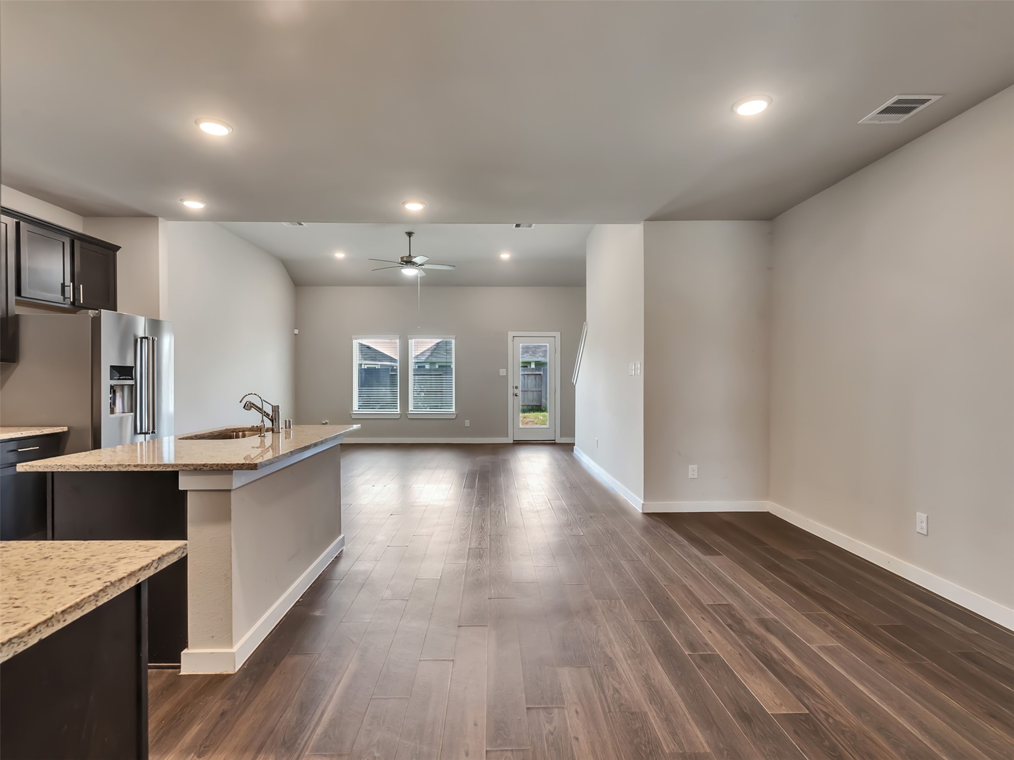 26212 Astral Way, La Marque, TX 77568