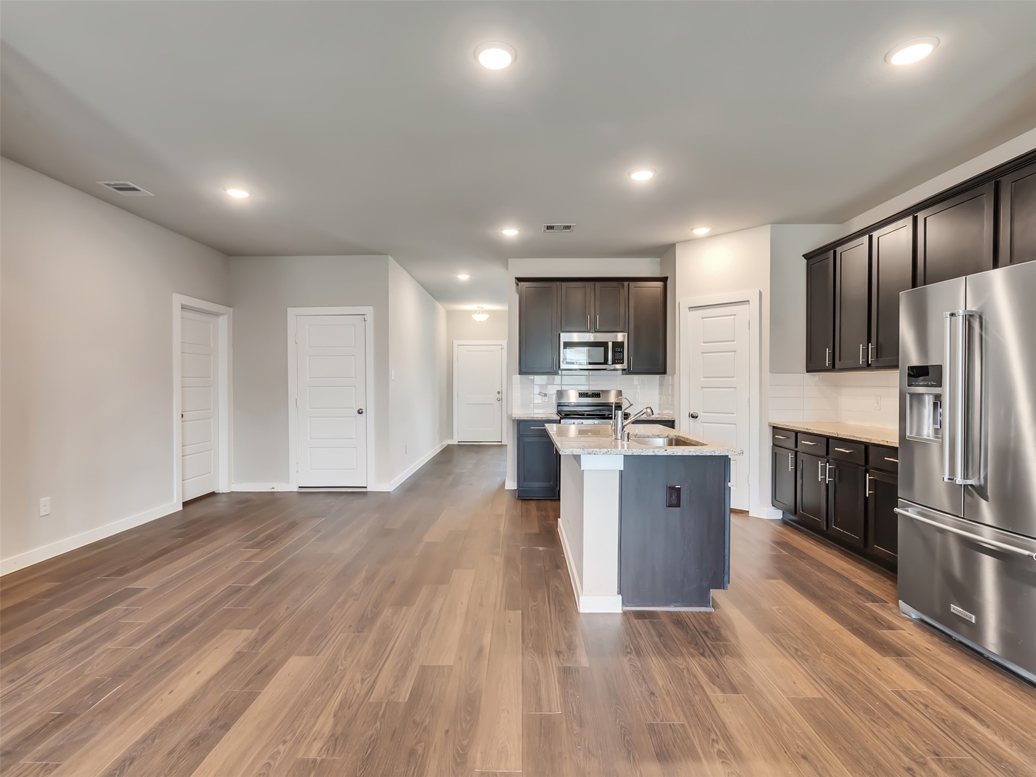 26212 Astral Way, La Marque, TX 77568
