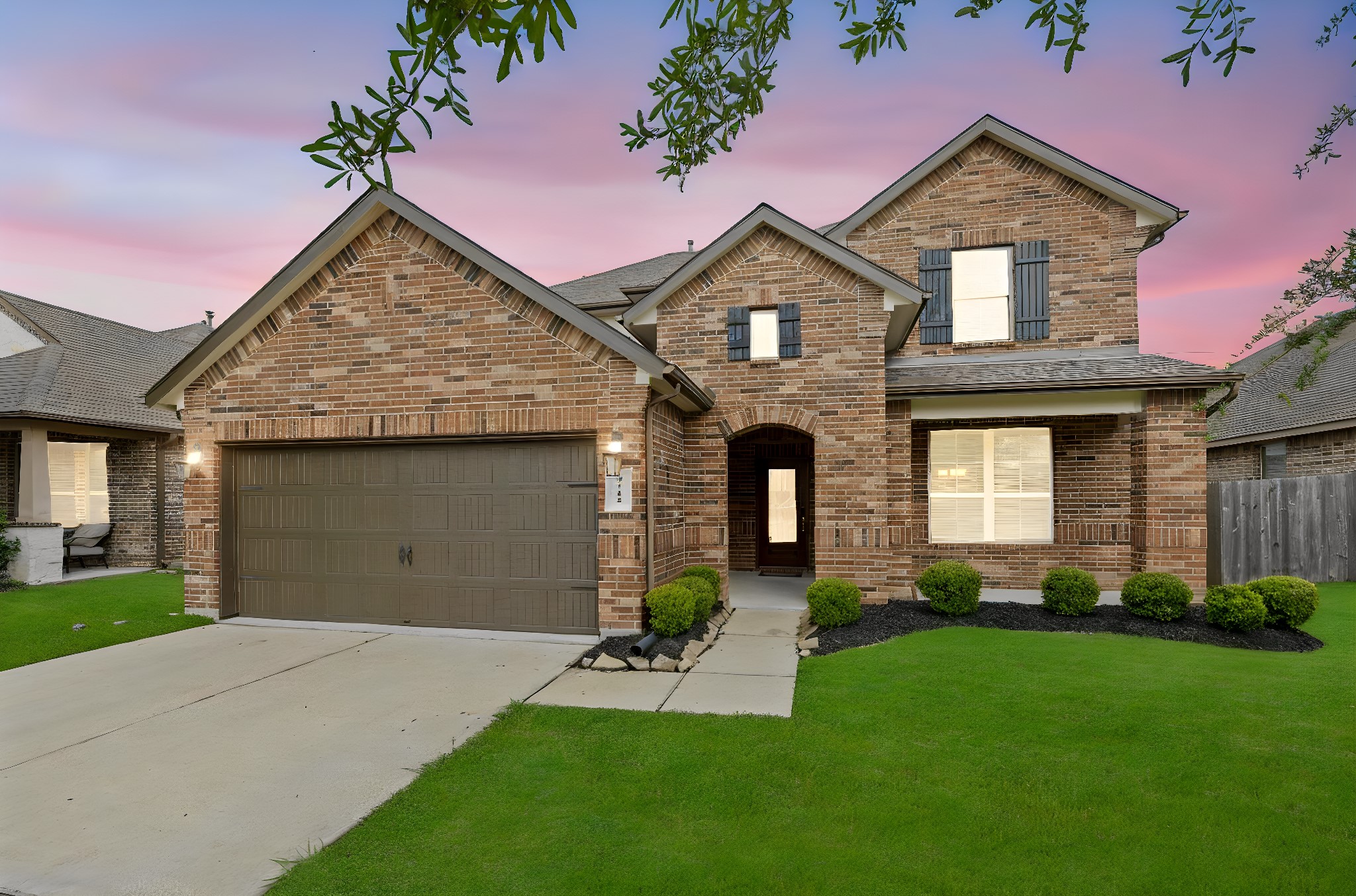 2719 Kaman Lane, Pearland, TX 77581