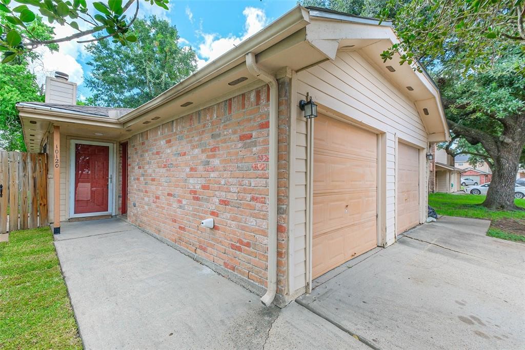 10120 Emerald Oaks Drive, Houston, TX 77070