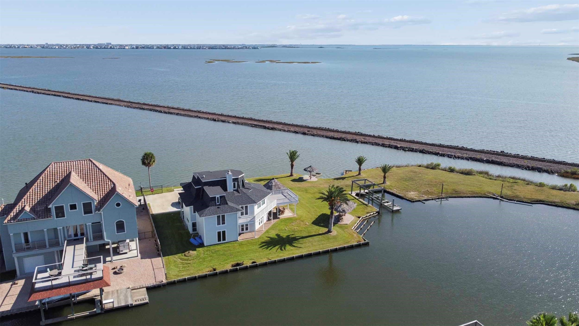 Breathtaking views of Tiki Island, Galveston Island and Harborwalk.