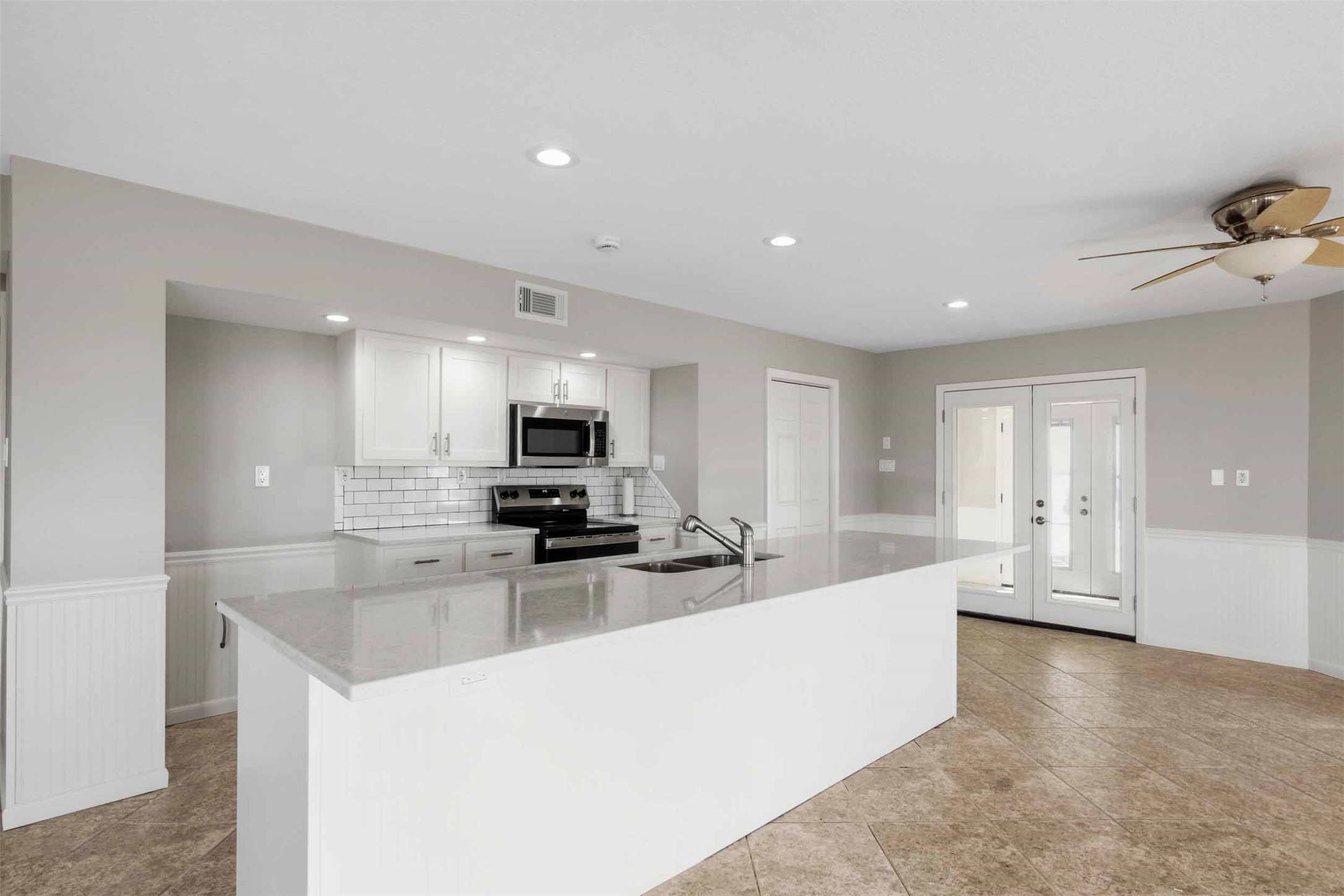 Beautiful quartz countertops.