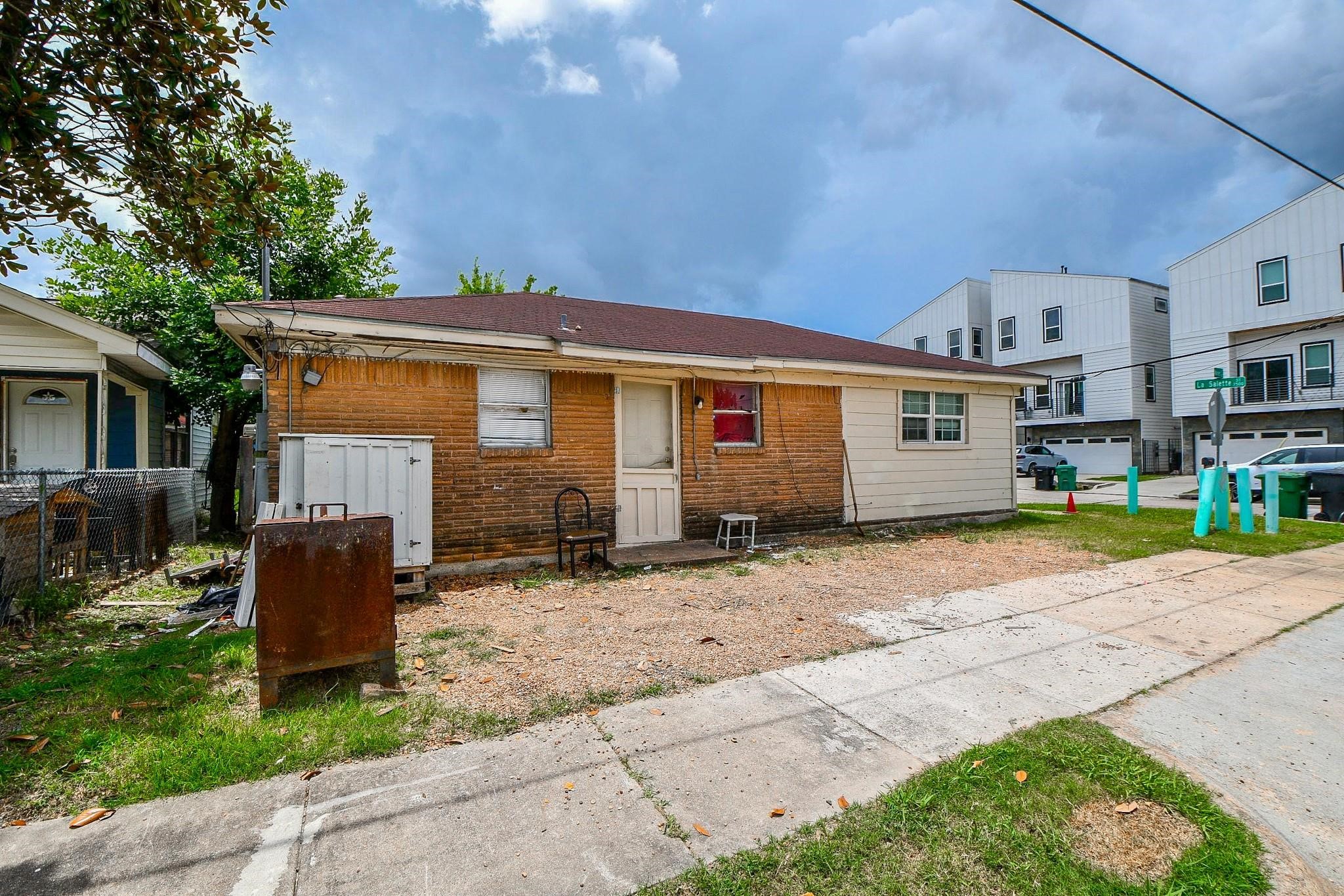 7523 La Salette Street, Houston, TX 77021