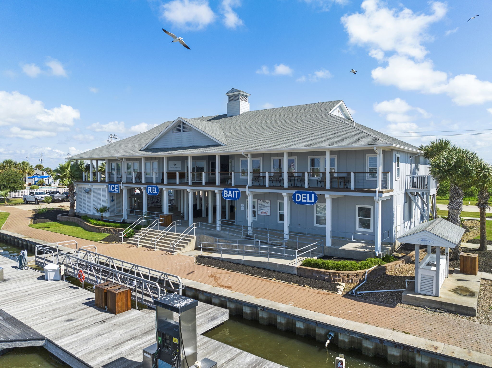 Ship Store with deli, fuel, fresh bait, boat ramp & fish prep station