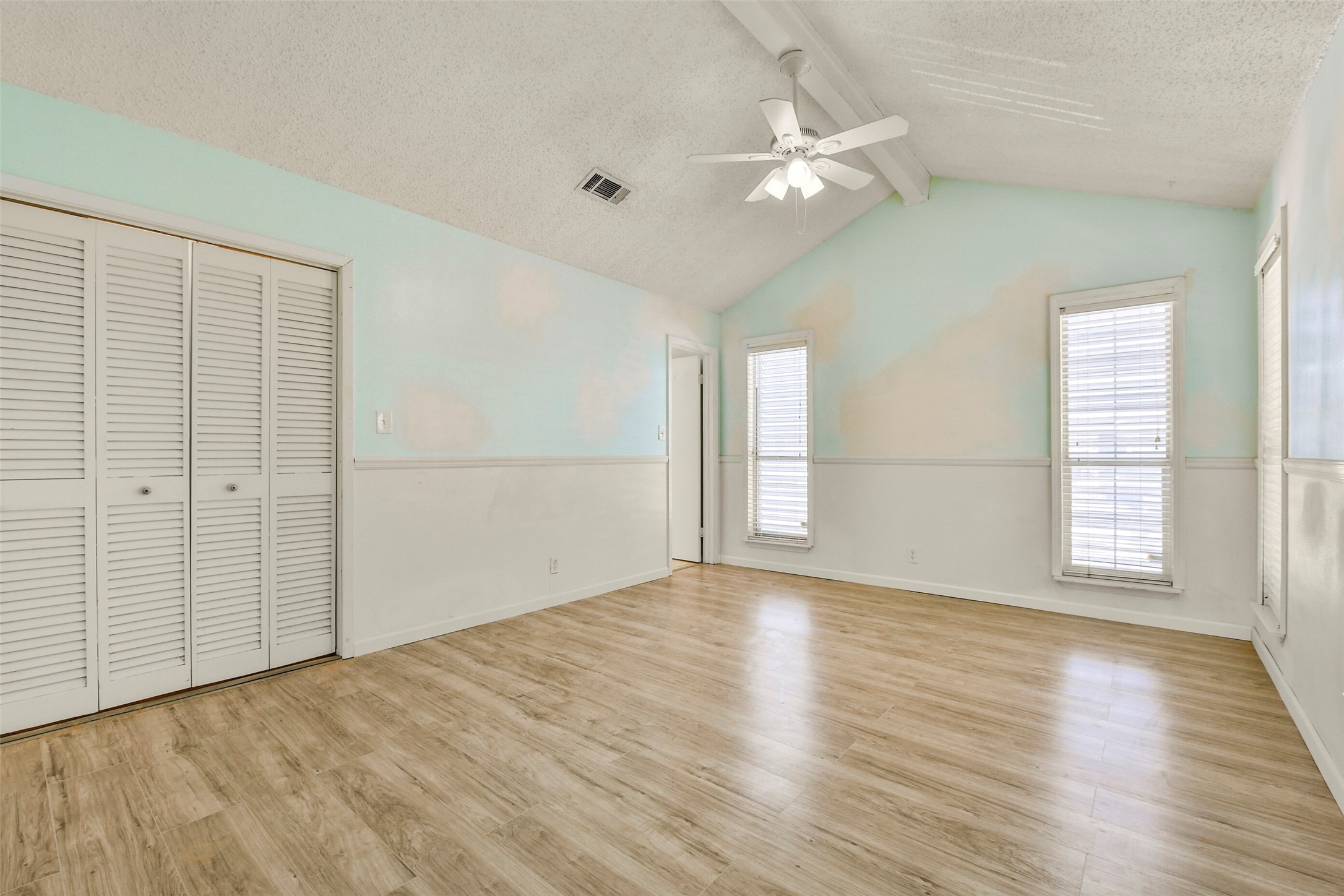 1073 Redfish Street, Bayou Vista, TX 77563