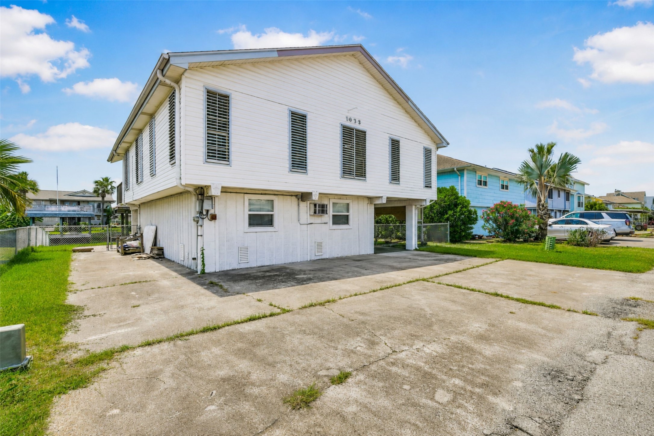1073 Redfish Street, Bayou Vista, TX 77563