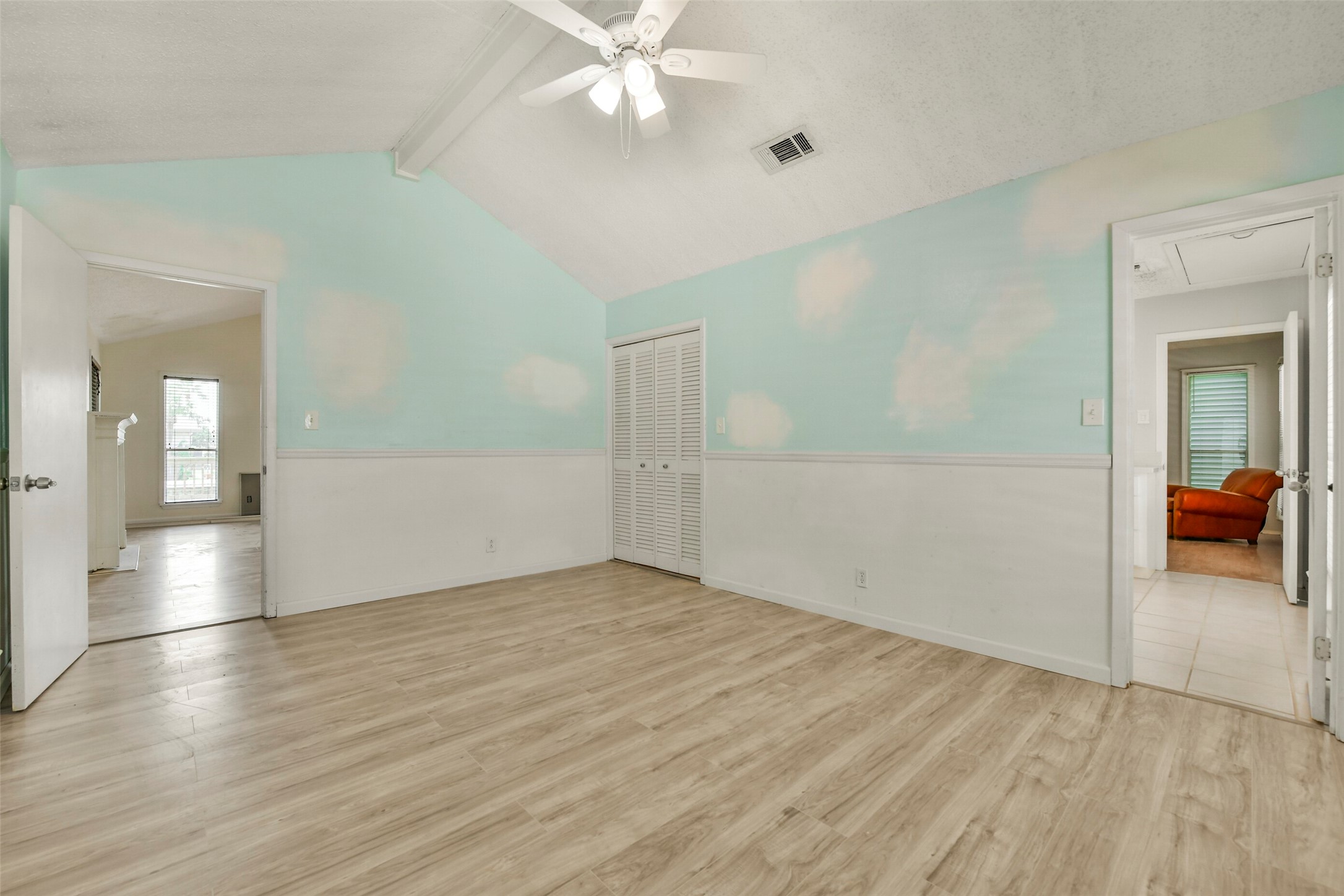 1073 Redfish Street, Bayou Vista, TX 77563