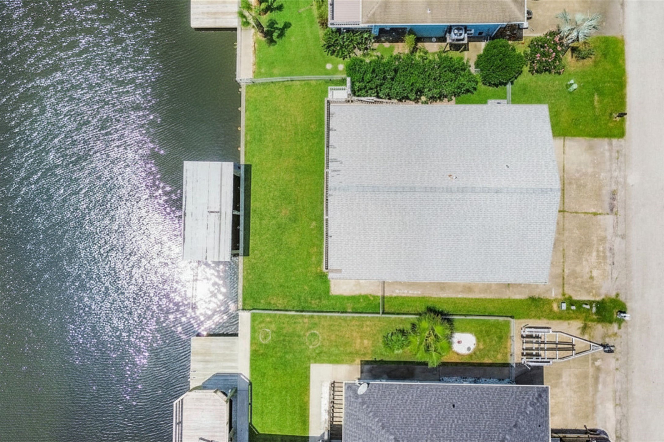 1073 Redfish Street, Bayou Vista, TX 77563