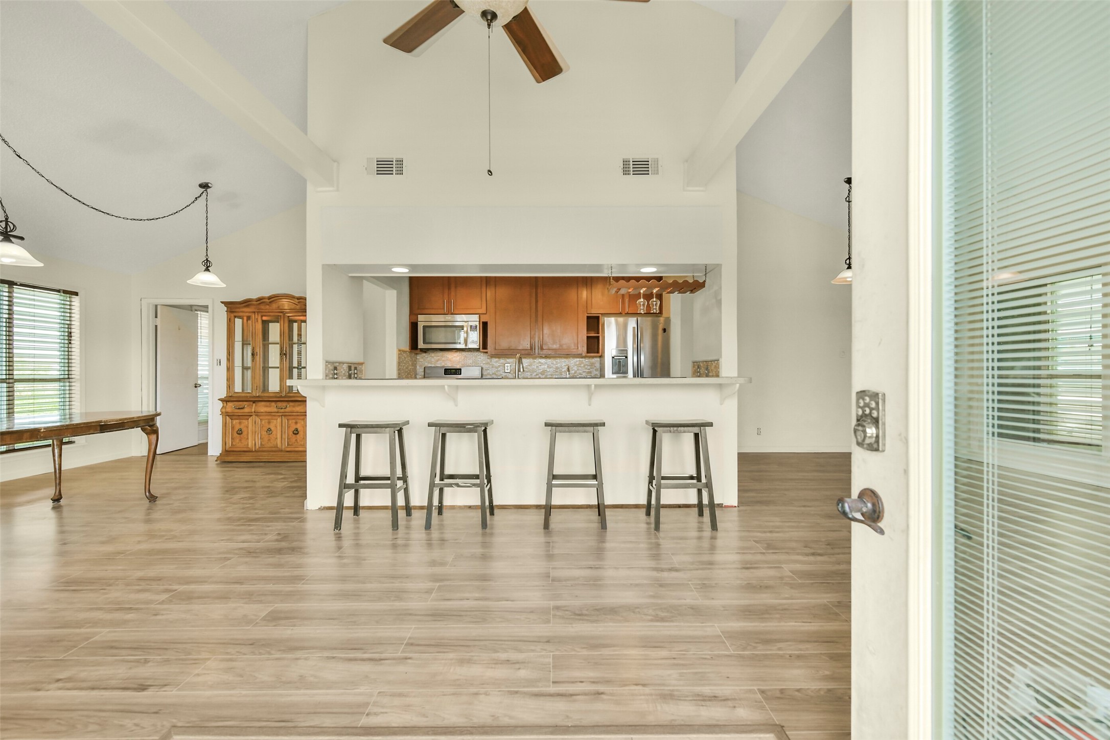 1073 Redfish Street, Bayou Vista, TX 77563