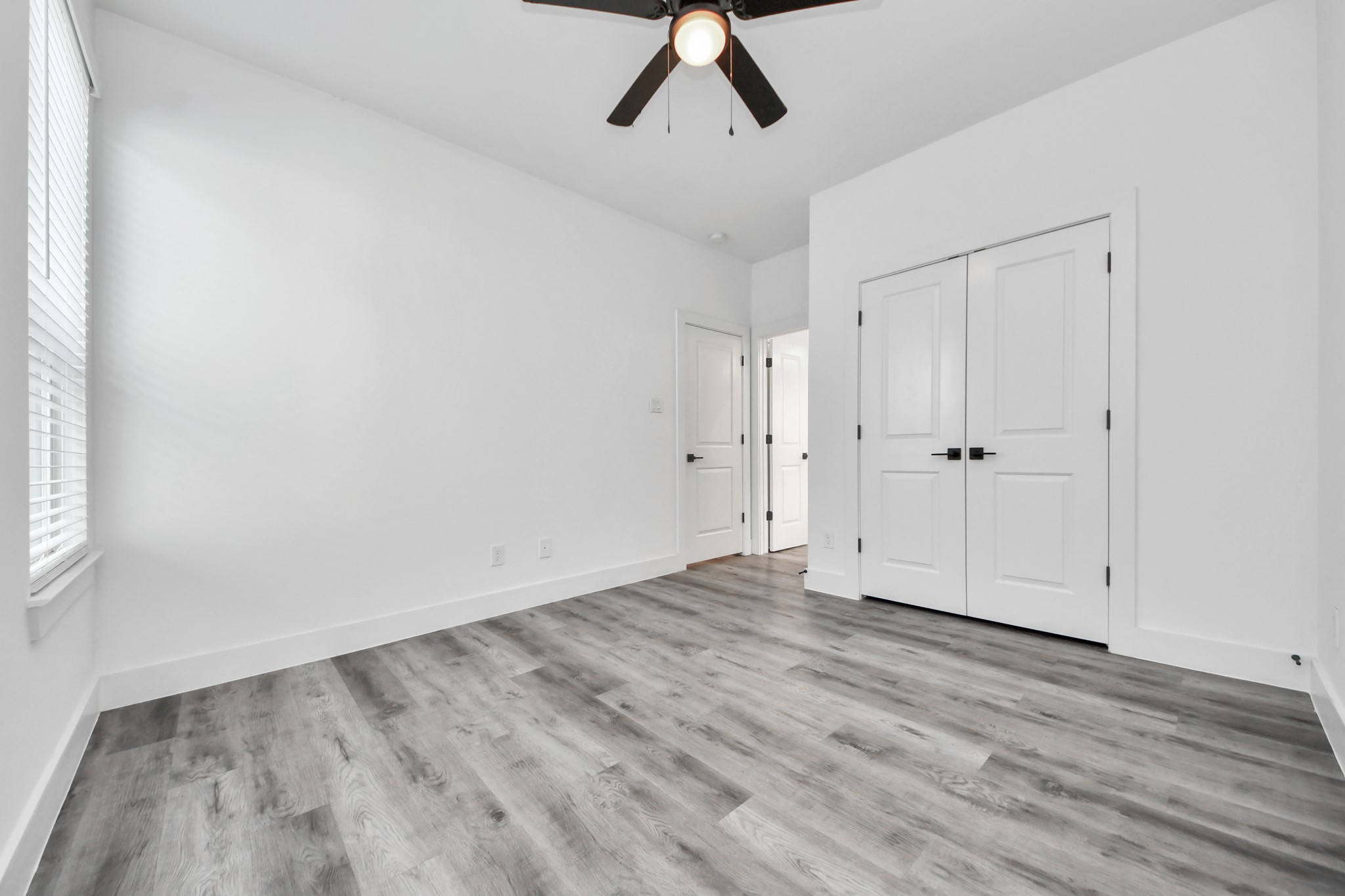 Third upstairs bedroom.