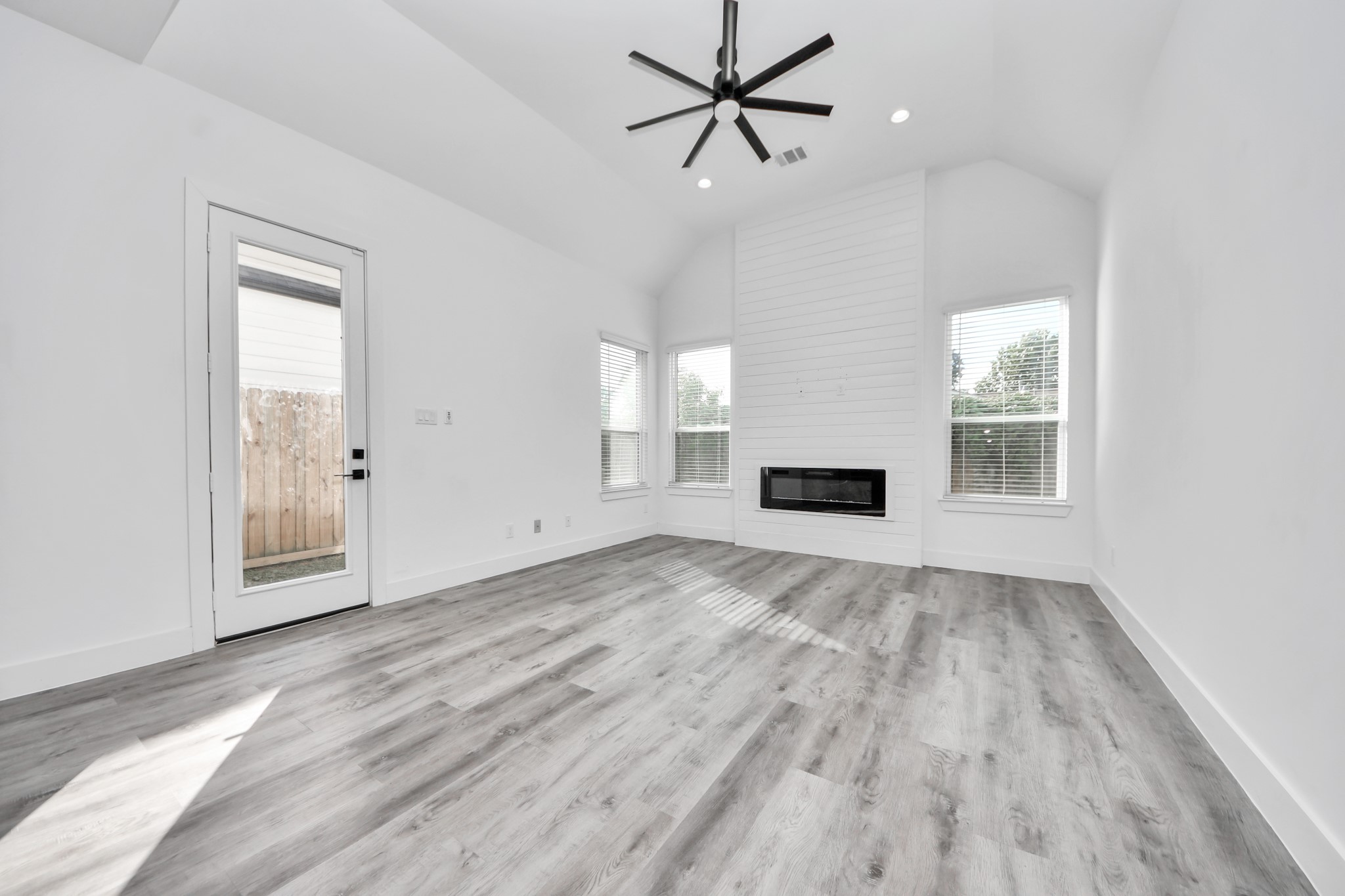 4726 Cruse Road, Houston, TX 77016