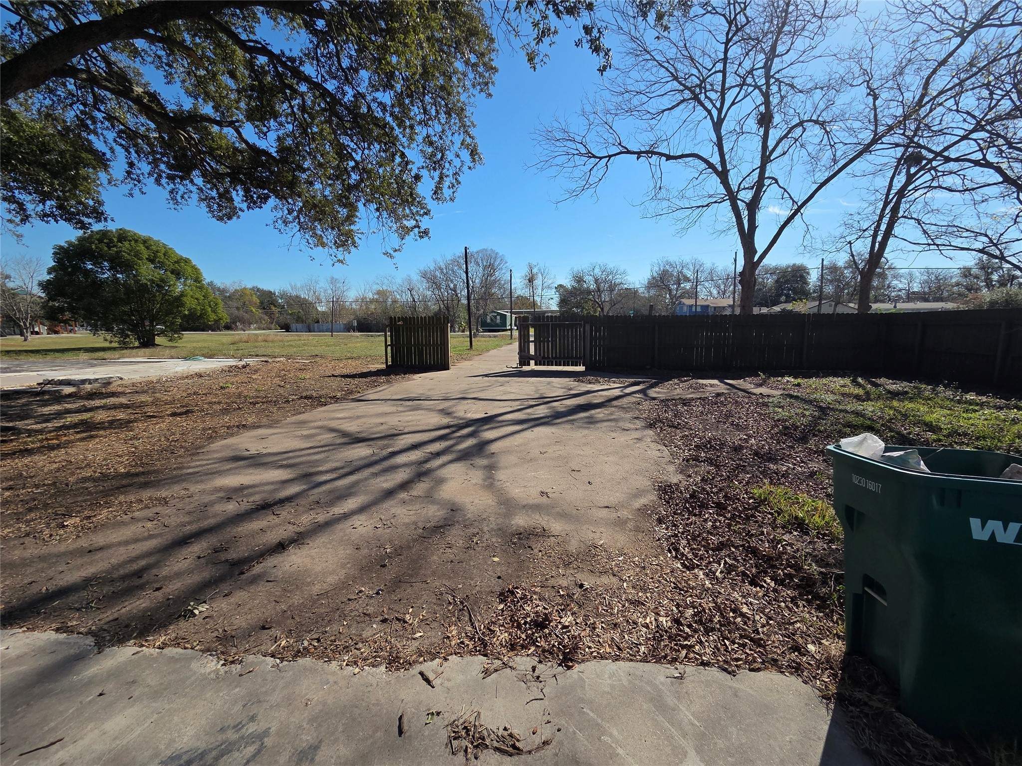 414 Gordy Road, Bacliff, TX 77518 414 Gordy Road, Bacliff, TX 77518