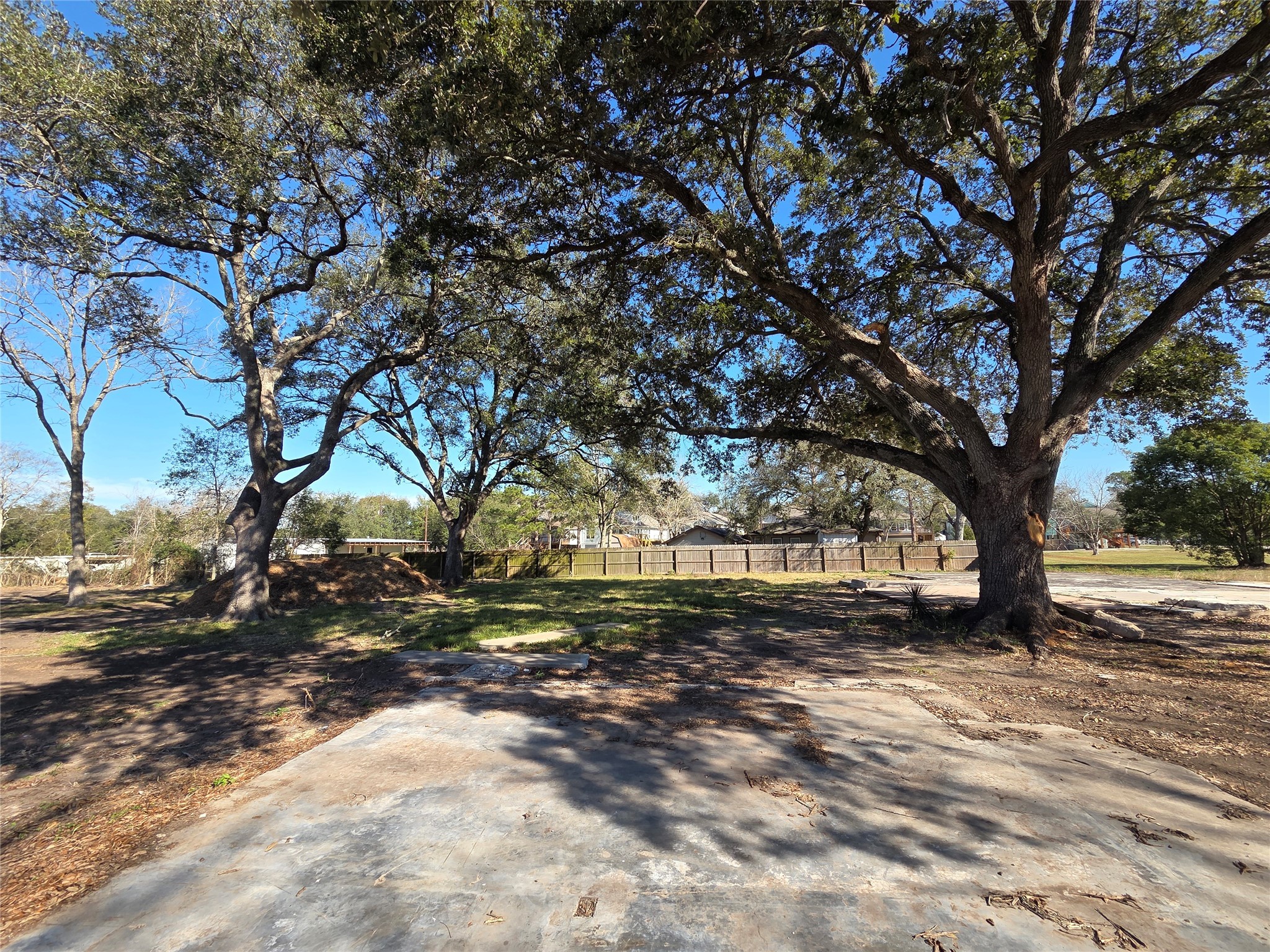414 Gordy Road, Bacliff, TX 77518 414 Gordy Road, Bacliff, TX 77518