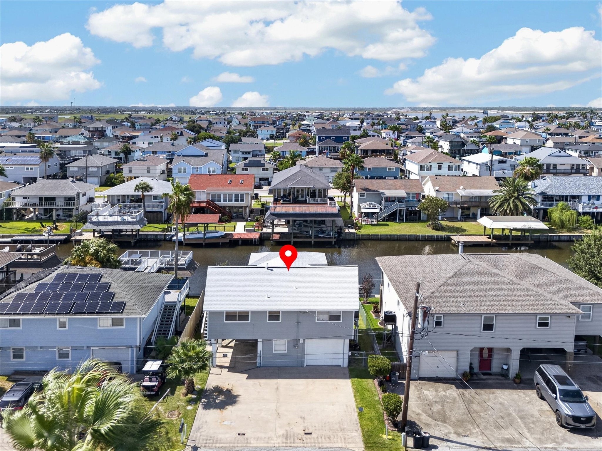 615 Warsaw Street, Bayou Vista, TX 77563